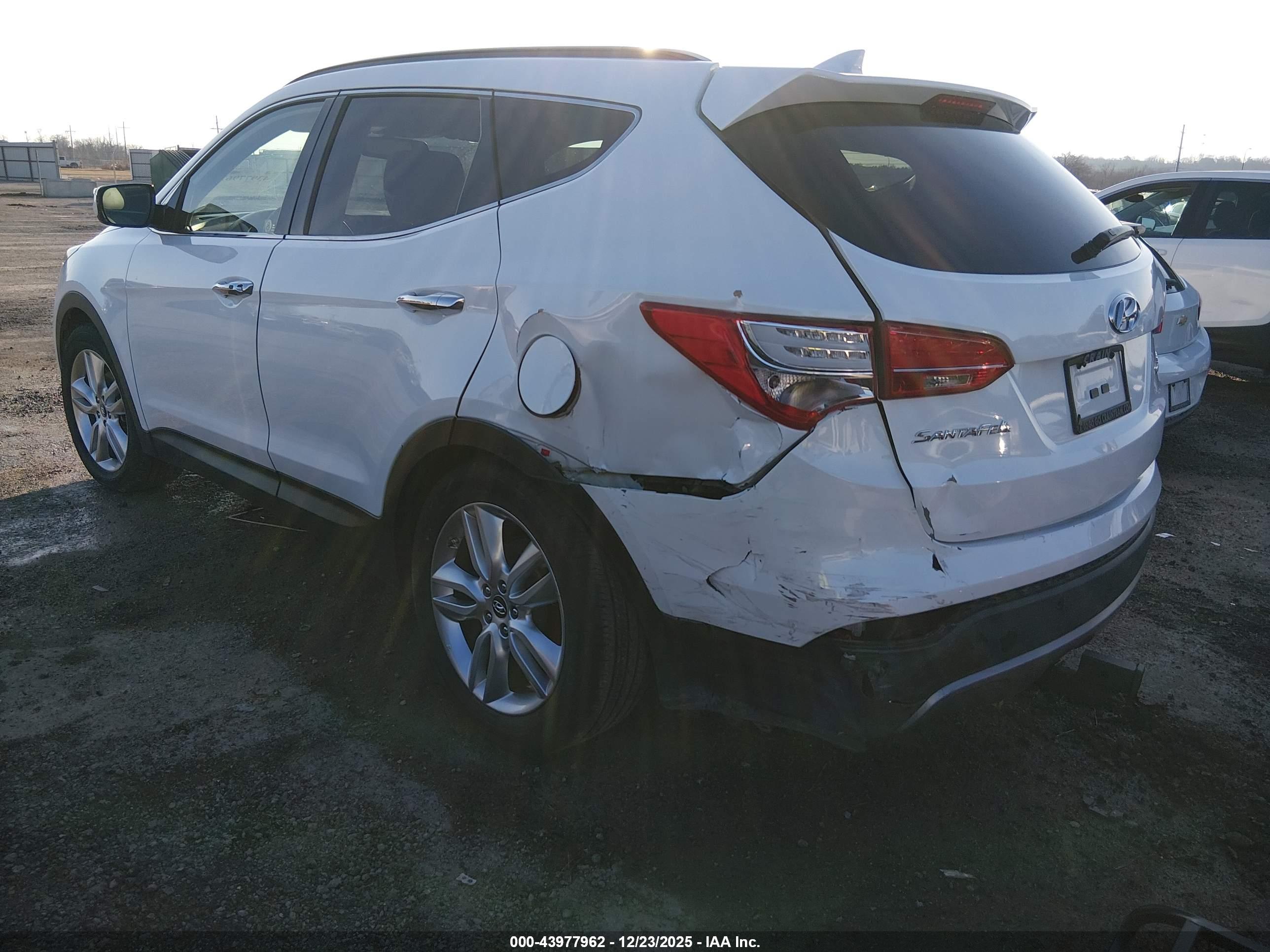 HYUNDAI SANTA image 3