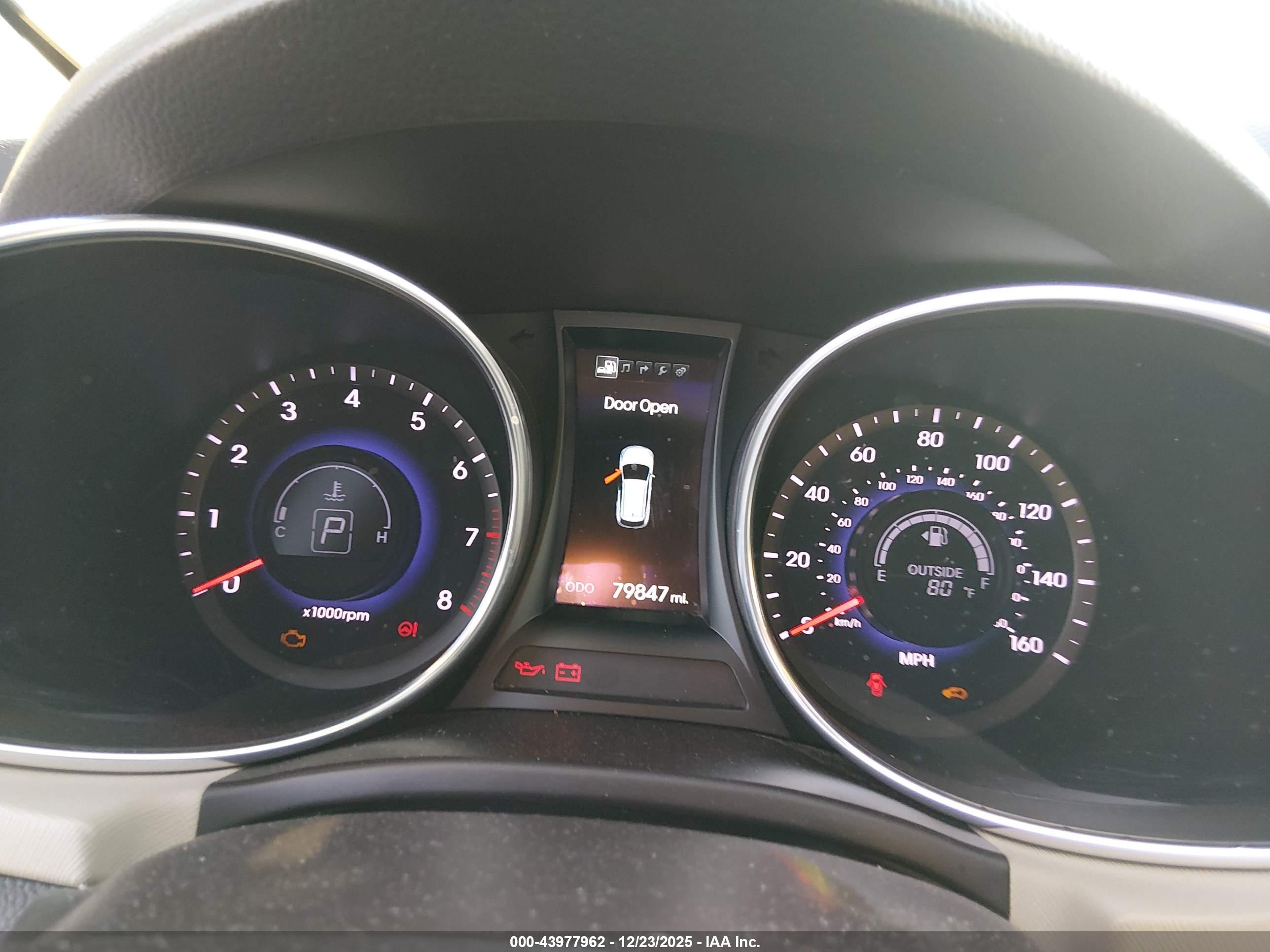 HYUNDAI SANTA image 7