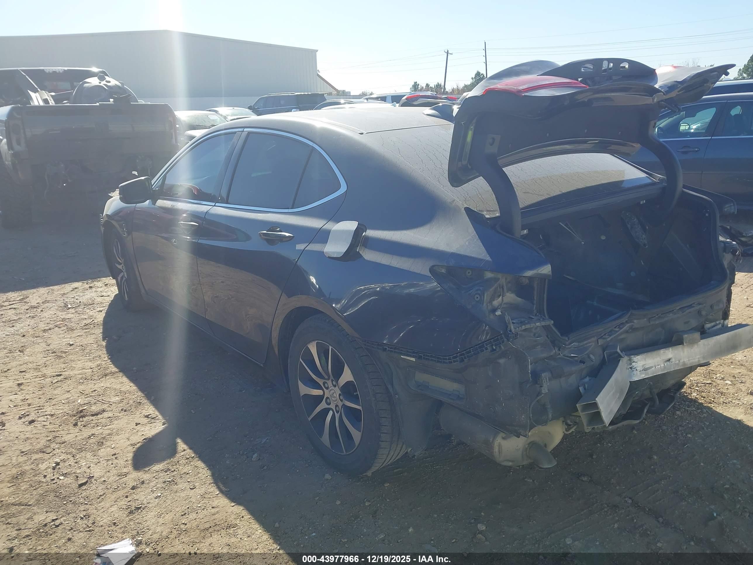 ACURA TLX image 3
