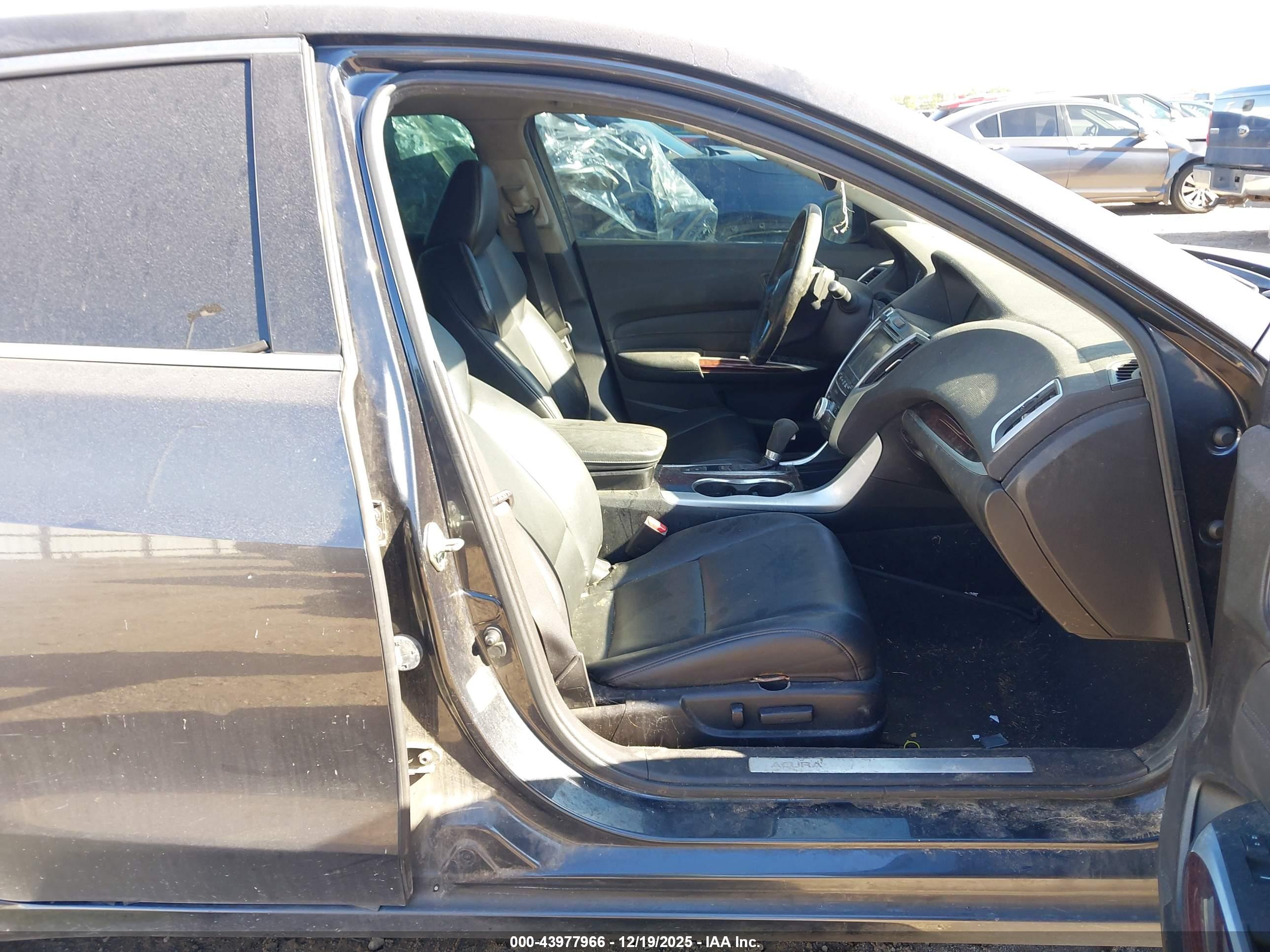 ACURA TLX image 5