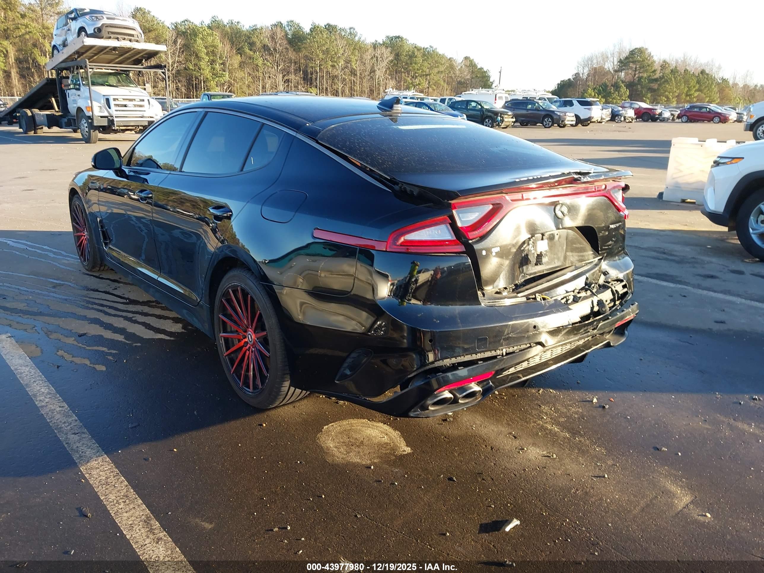 KIA STINGER image 3