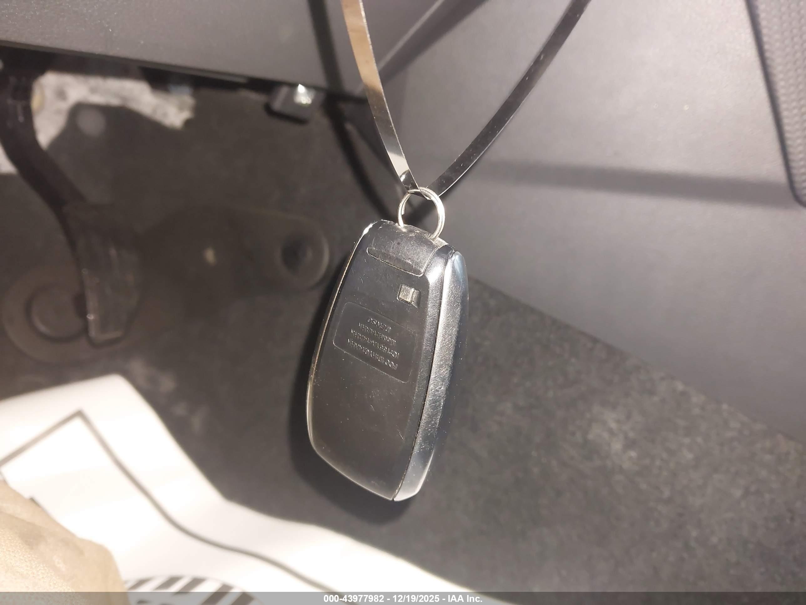 SUBARU FORESTER image 11