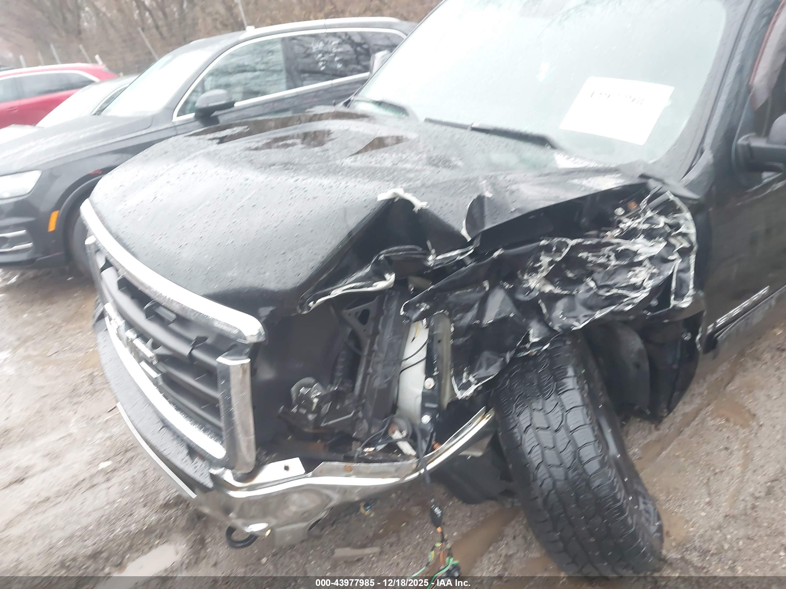 GMC SIERRA image 6