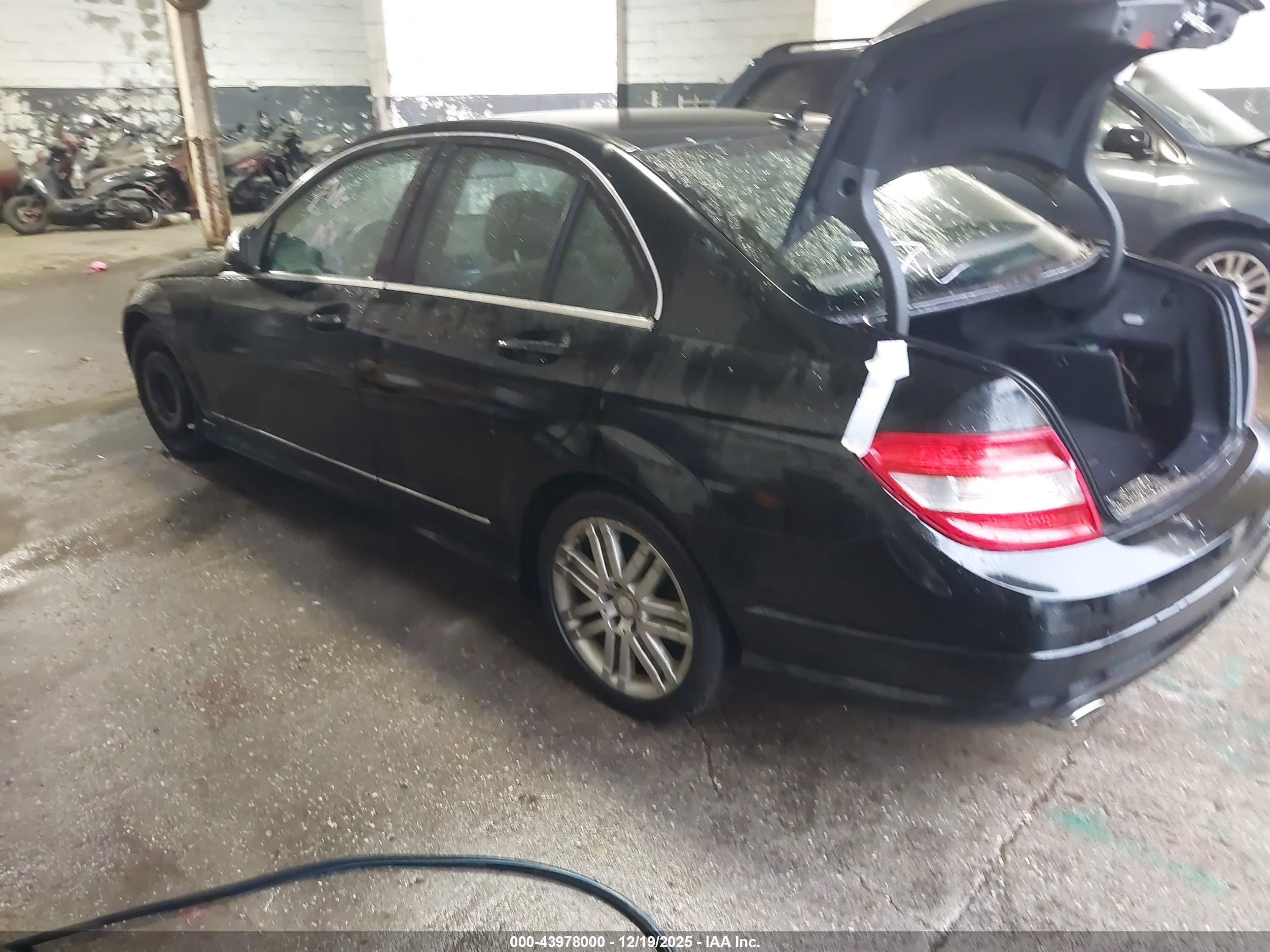 MERCEDES-BENZ C image 3