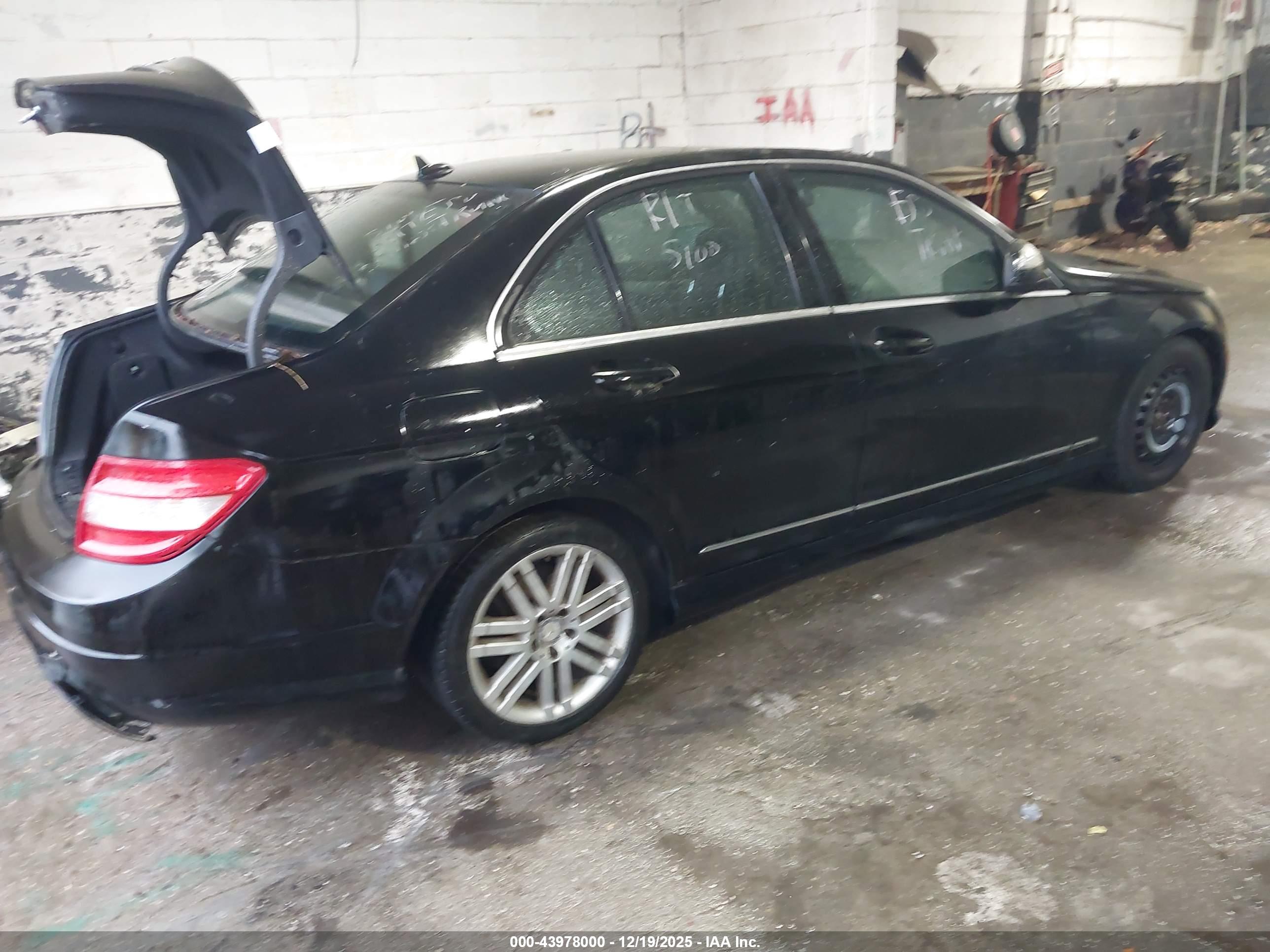 MERCEDES-BENZ C image 4
