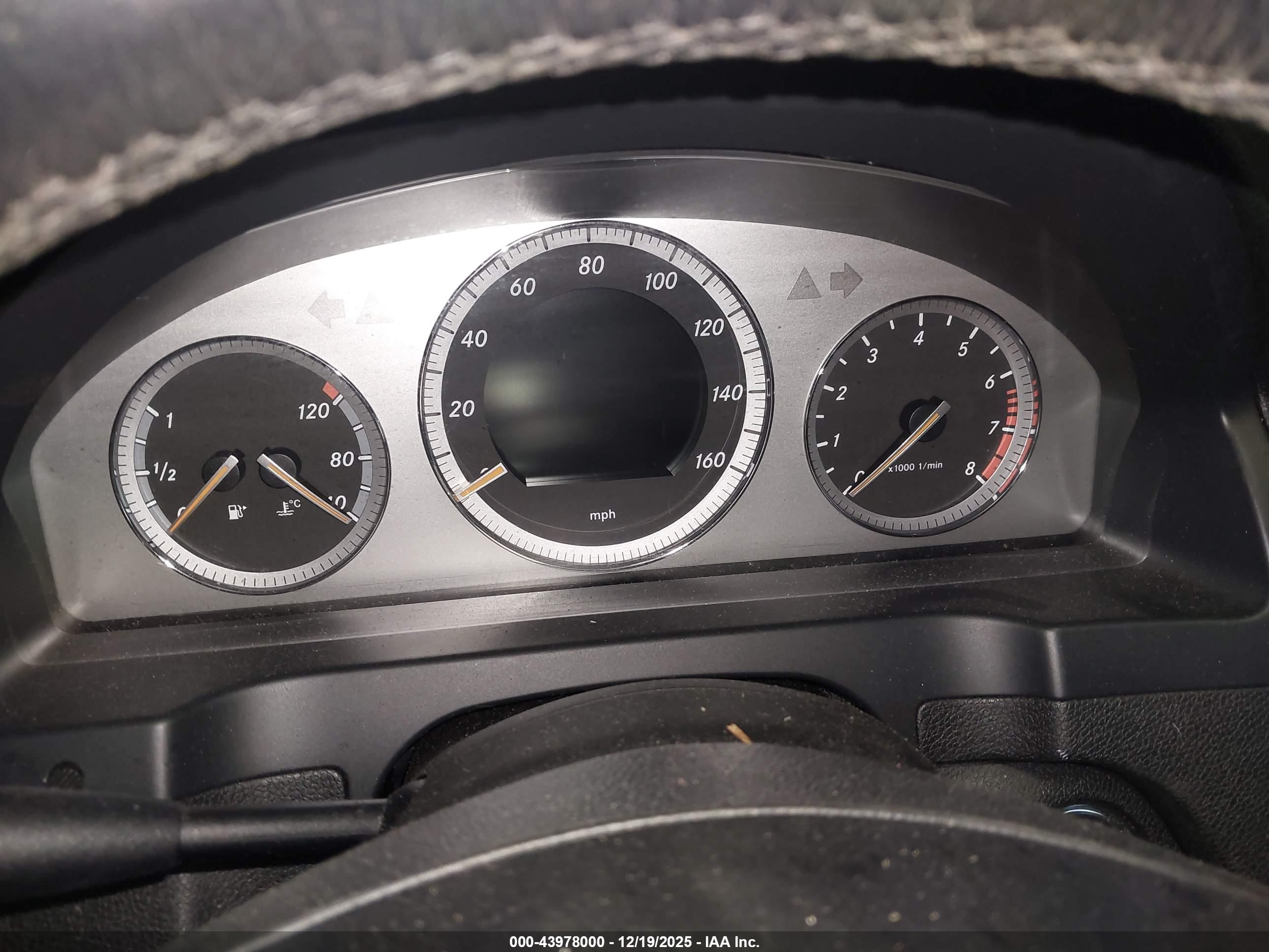 MERCEDES-BENZ C image 7