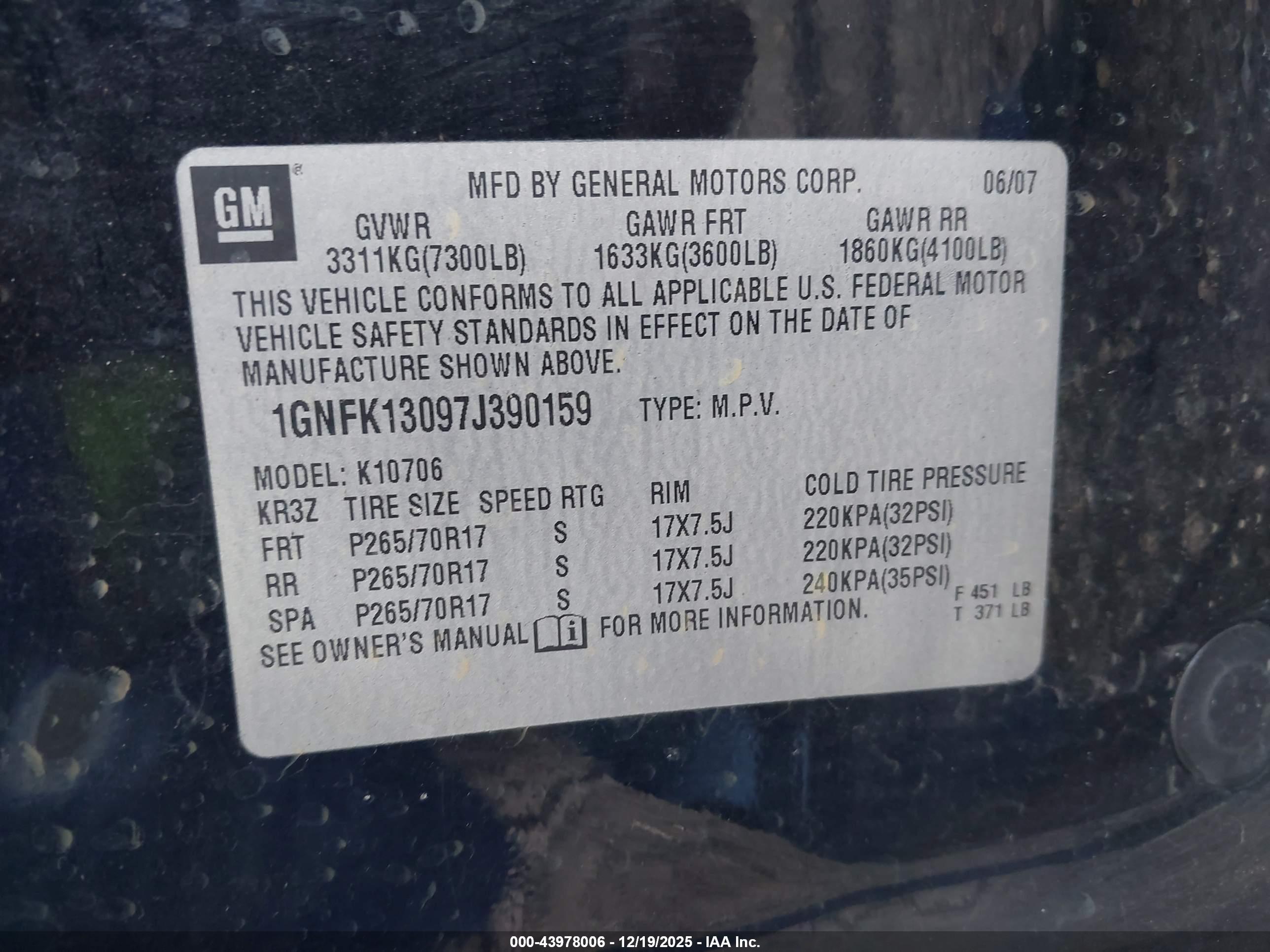 CHEVROLET TAHOE image 9