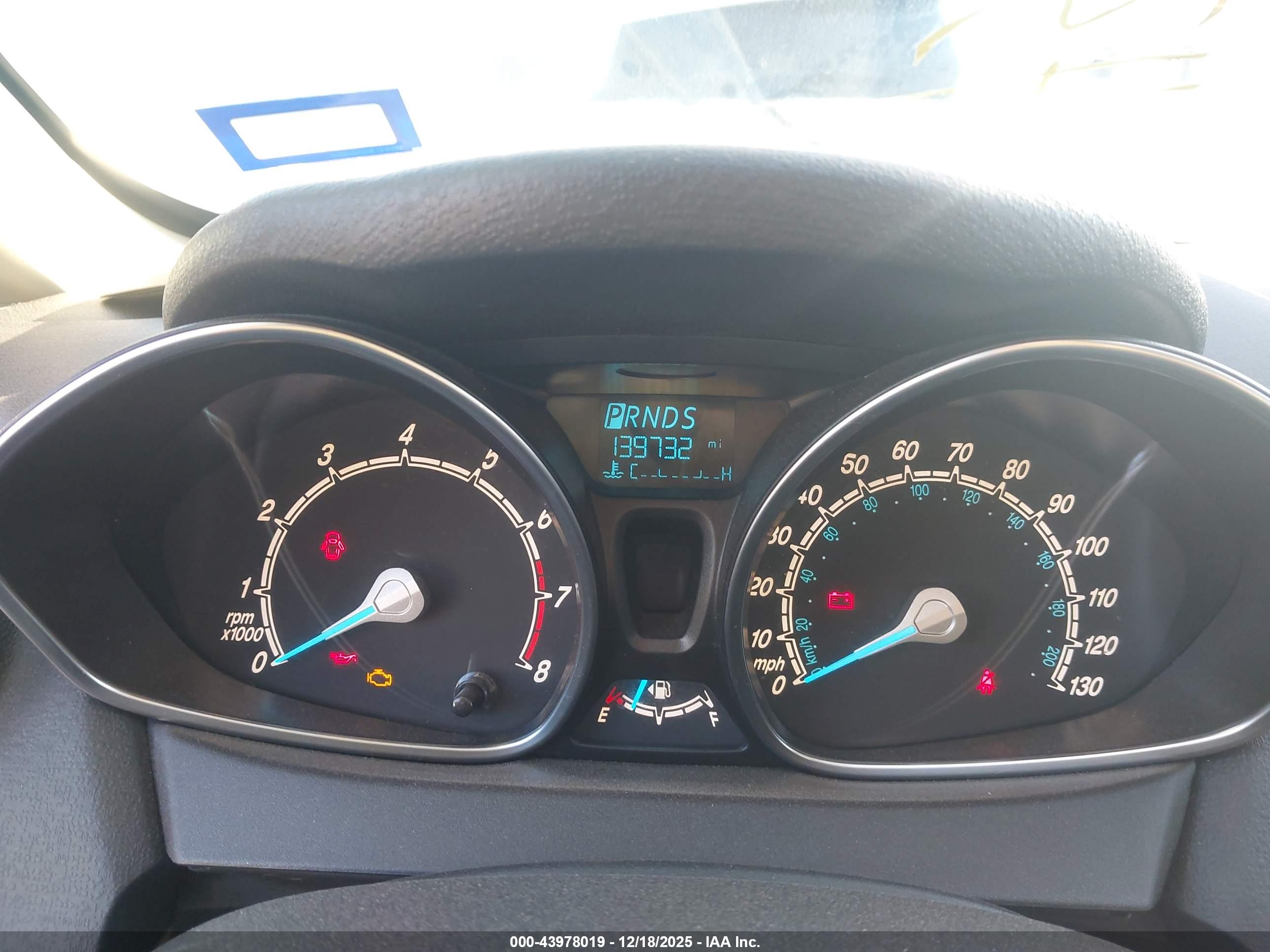 FORD FIESTA image 7