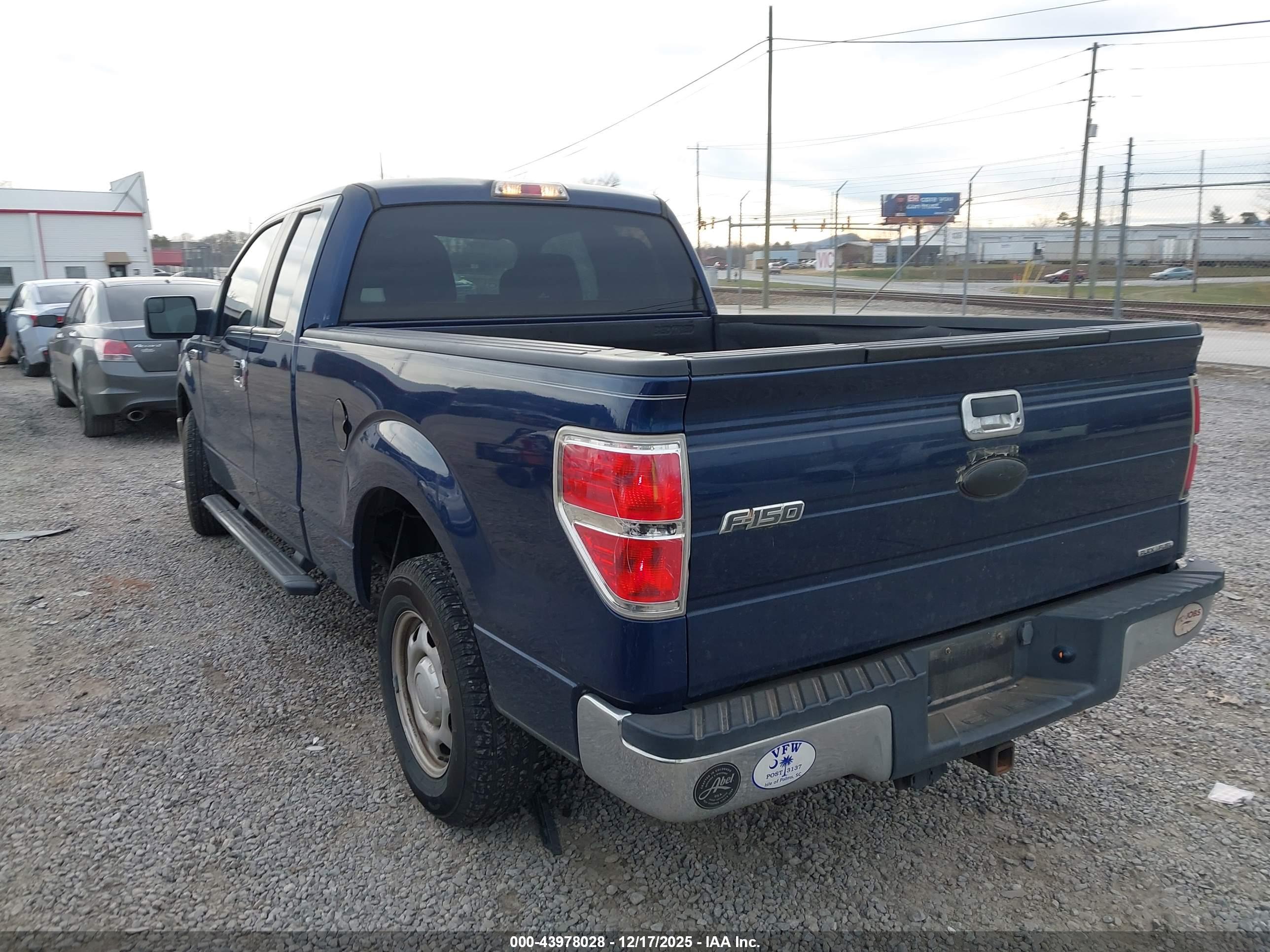 FORD F-150 image 3