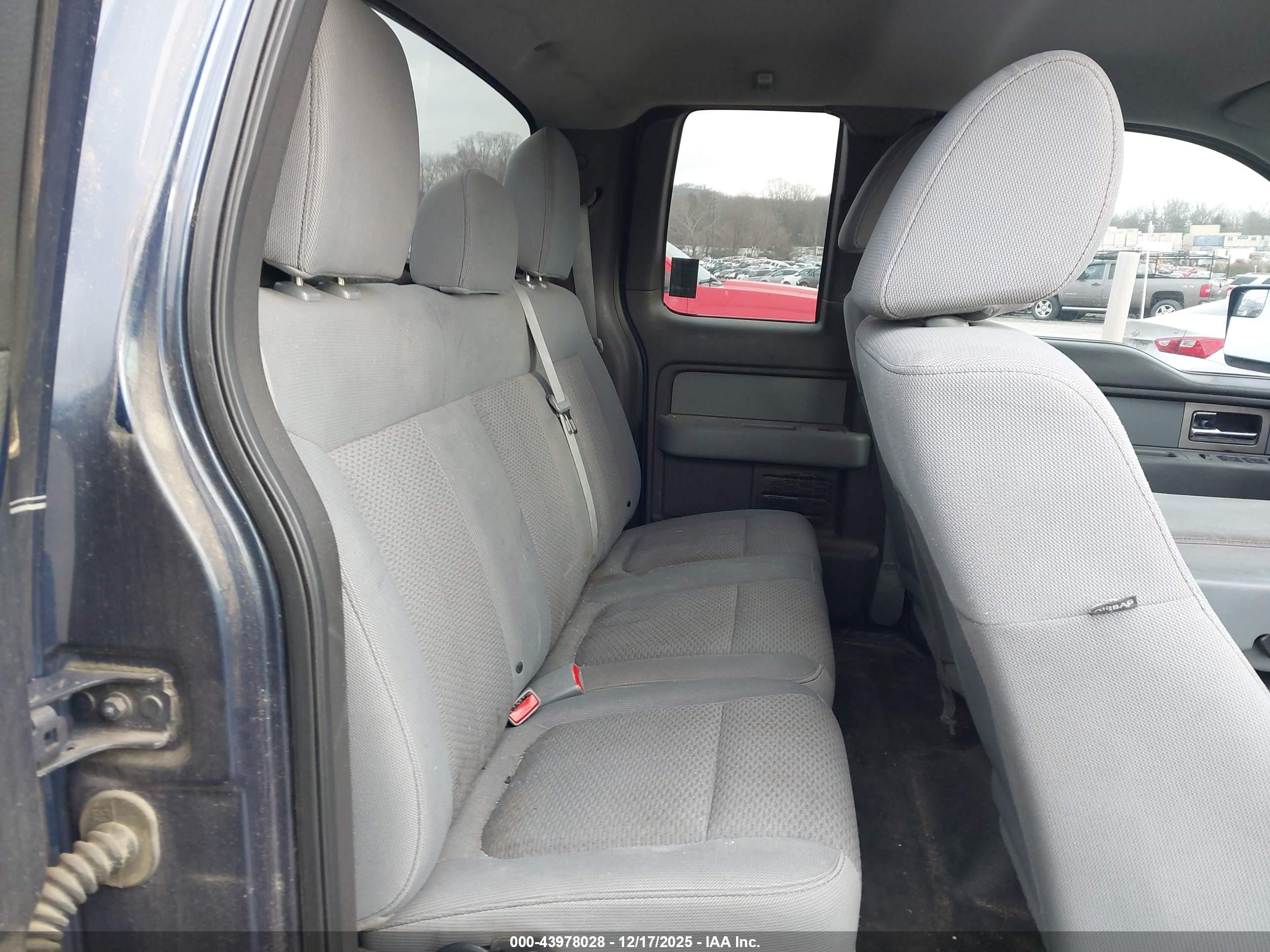 FORD F-150 image 8