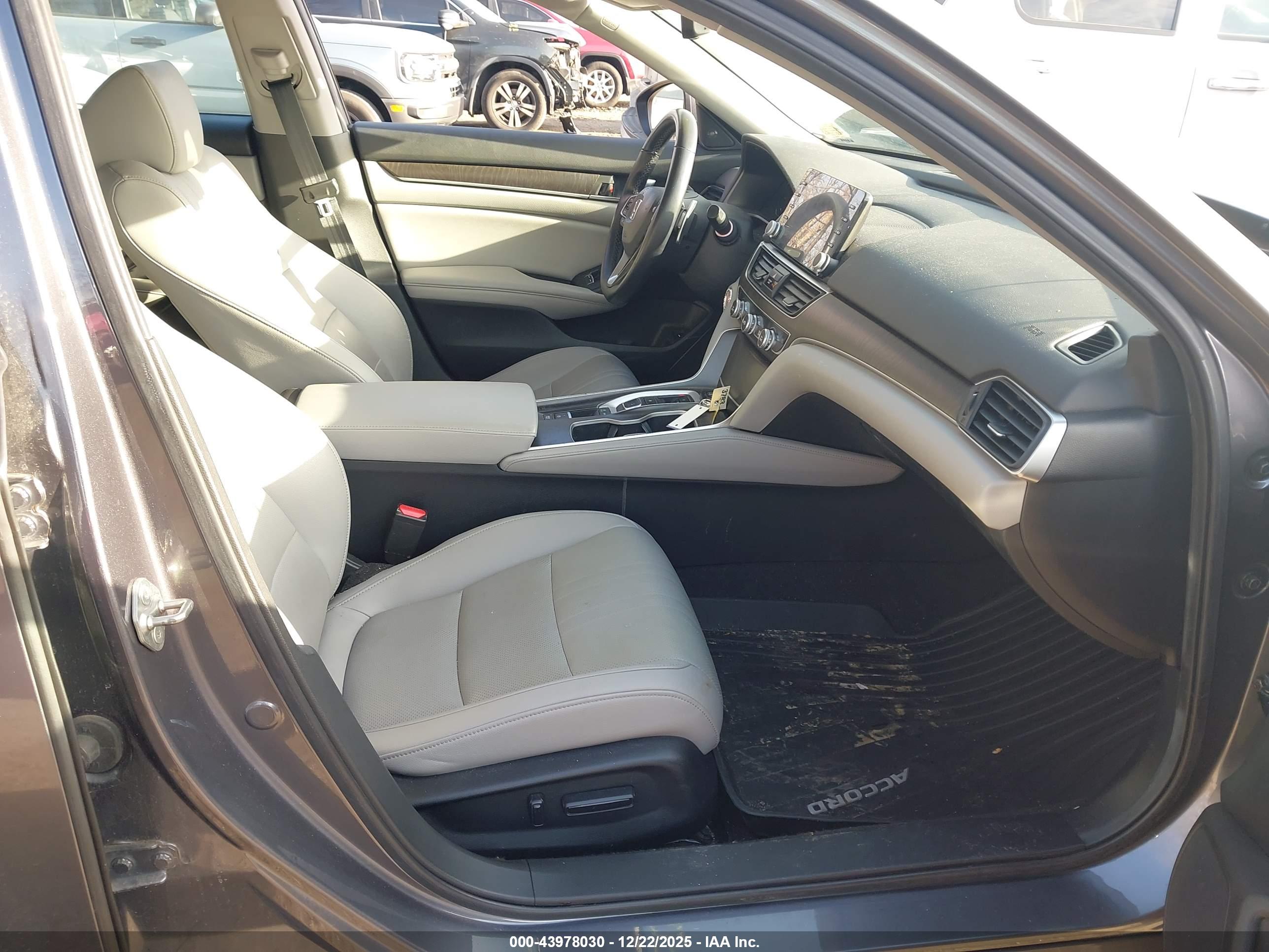 HONDA ACCORD image 5