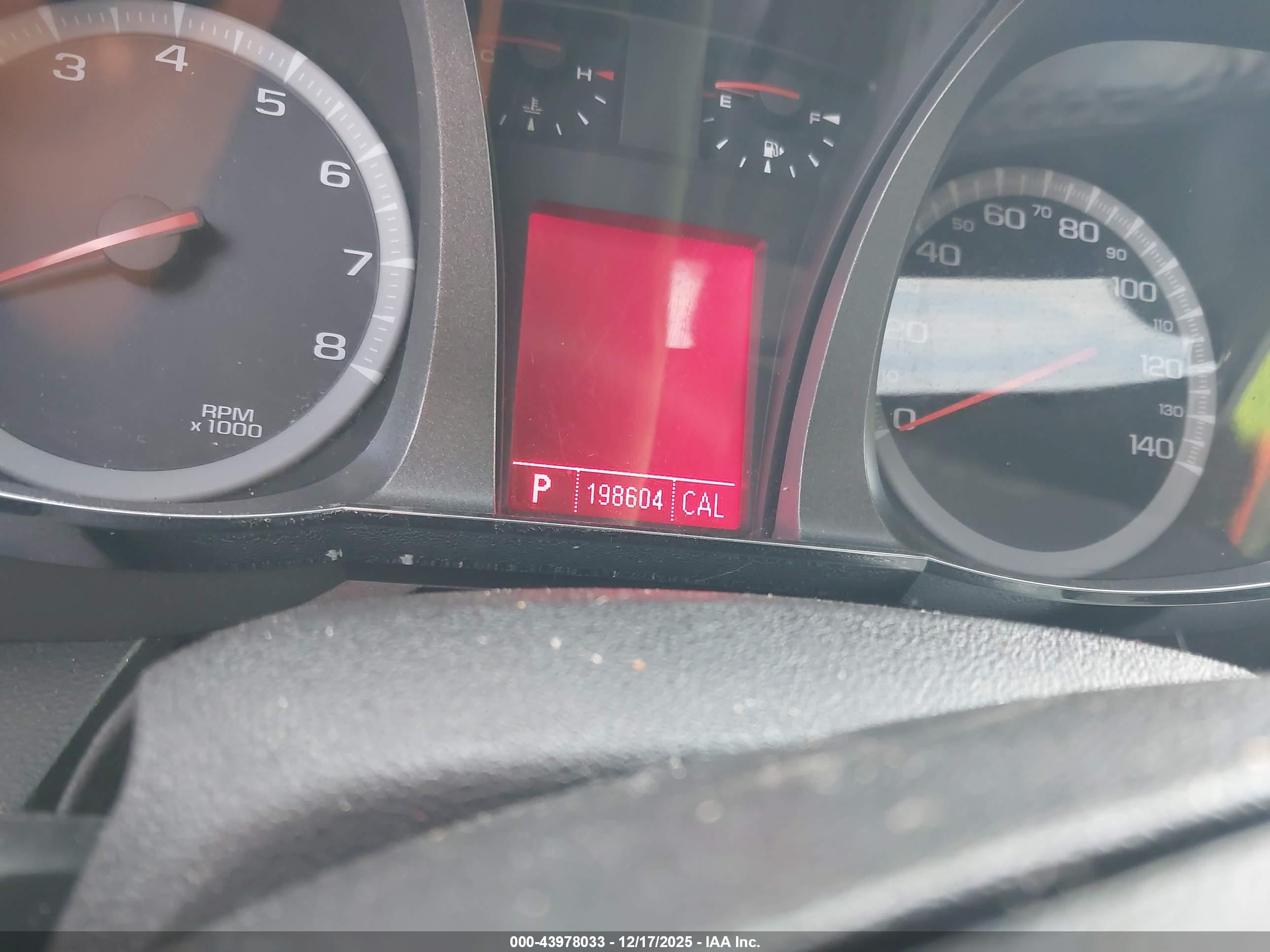 GMC TERRAIN image 7