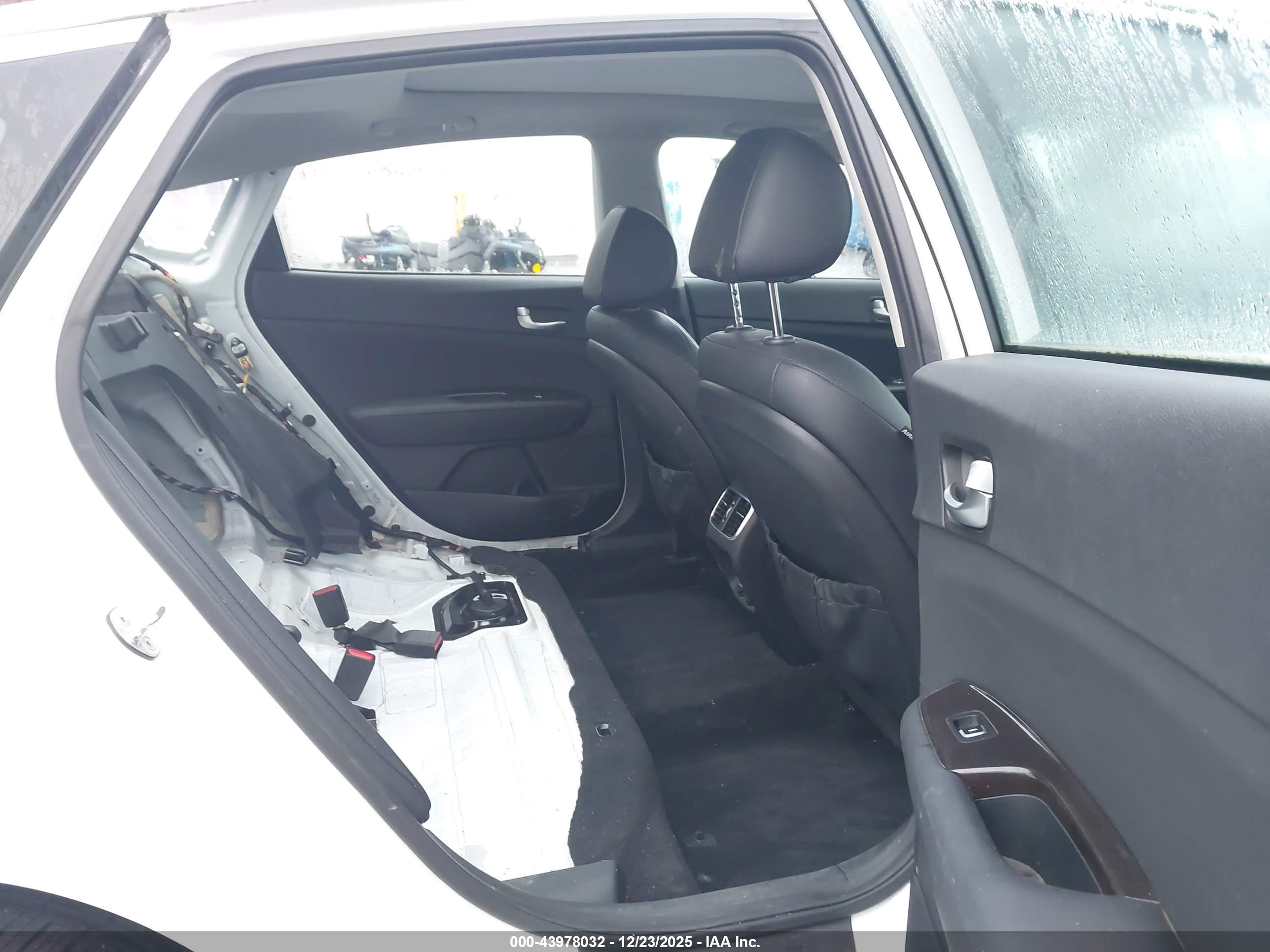 KIA OPTIMA image 8