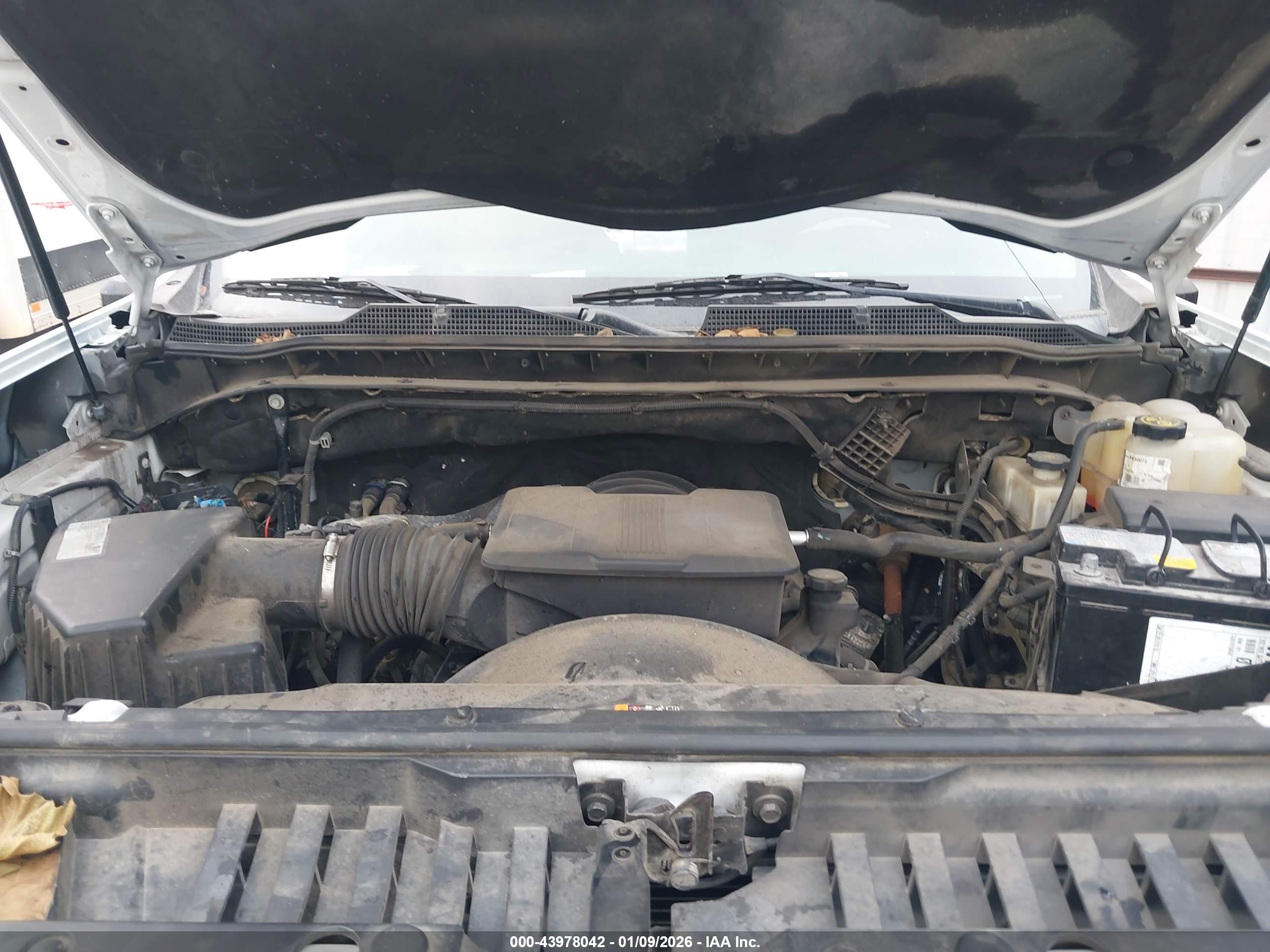 CHEVROLET SILVERADO image 10
