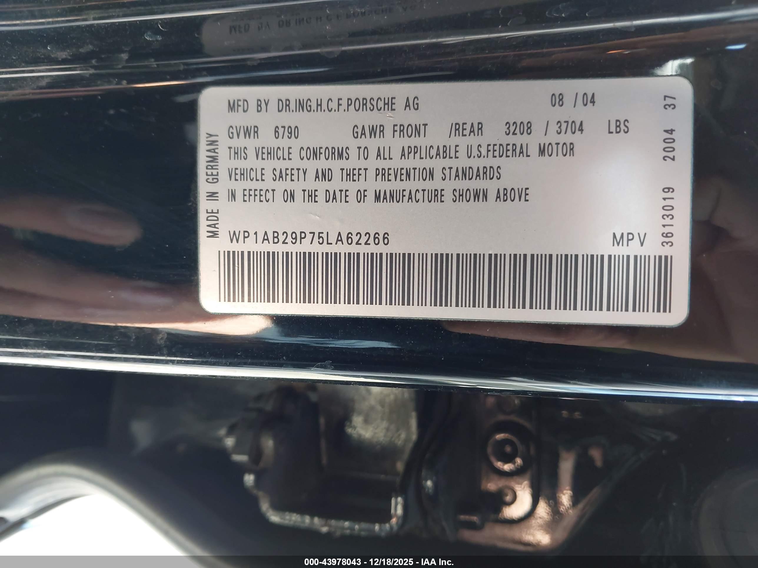 PORSCHE CAYENNE image 9