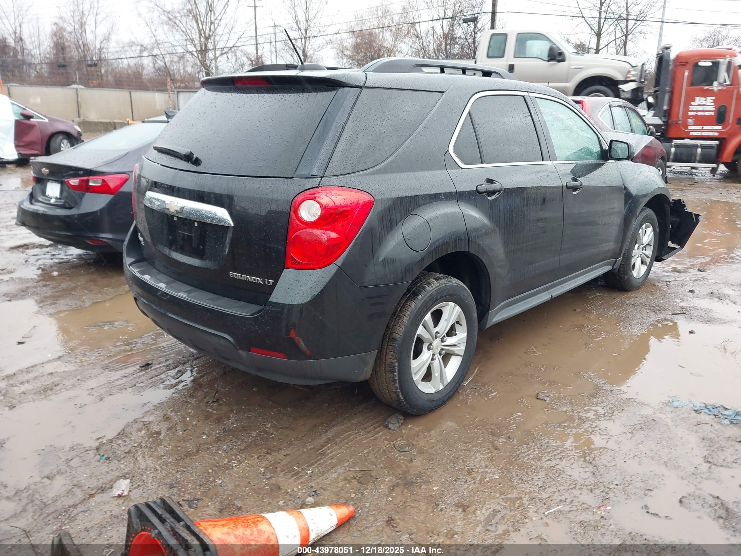 CHEVROLET EQUINOX image 4