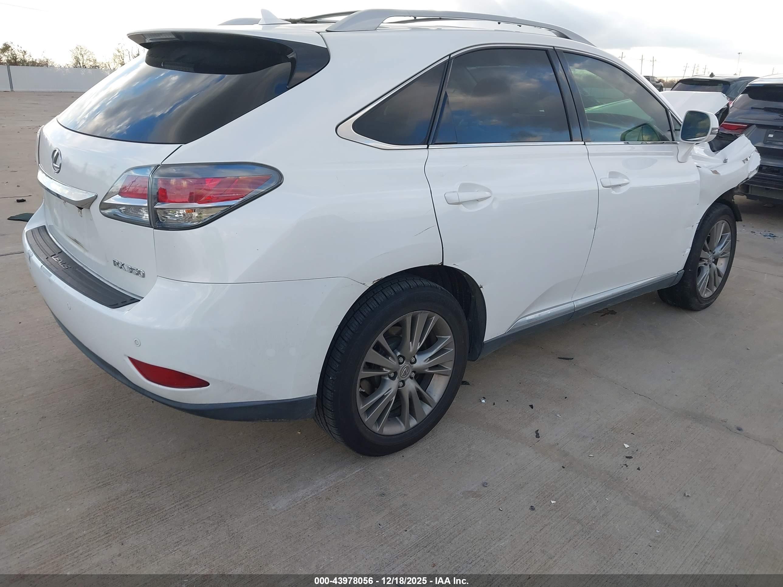 LEXUS RX image 4
