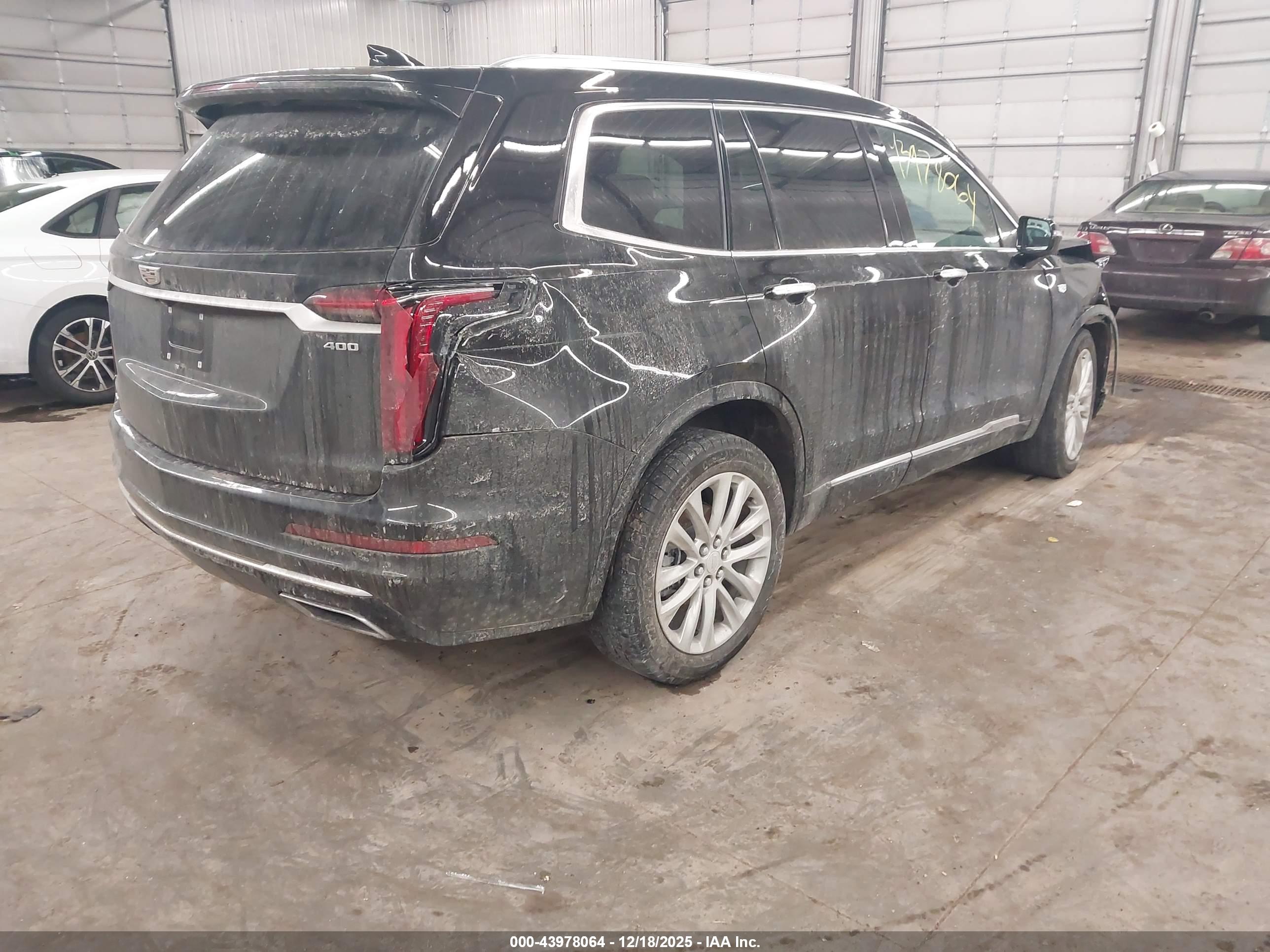 CADILLAC XT6 image 4