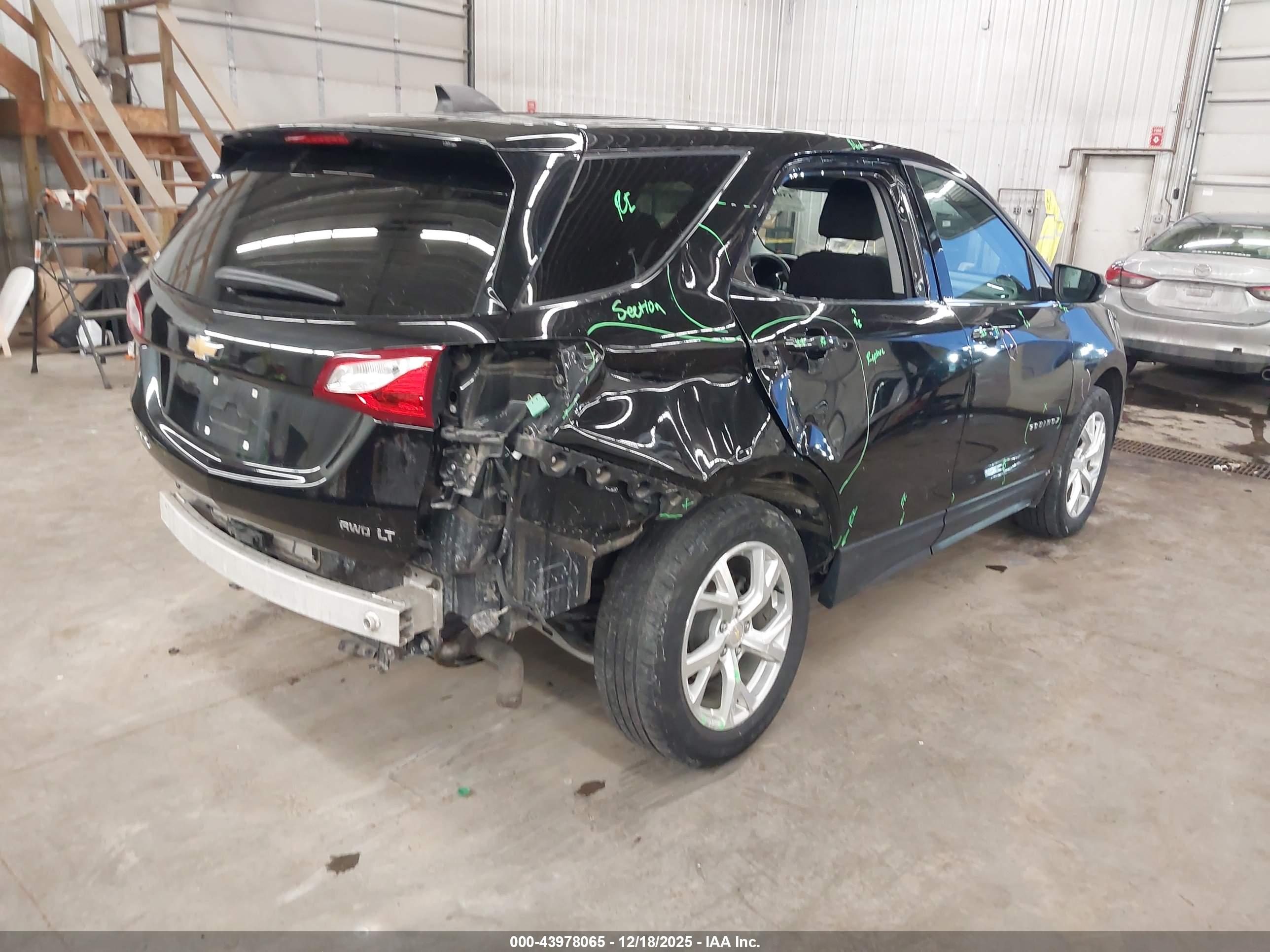 CHEVROLET EQUINOX image 4