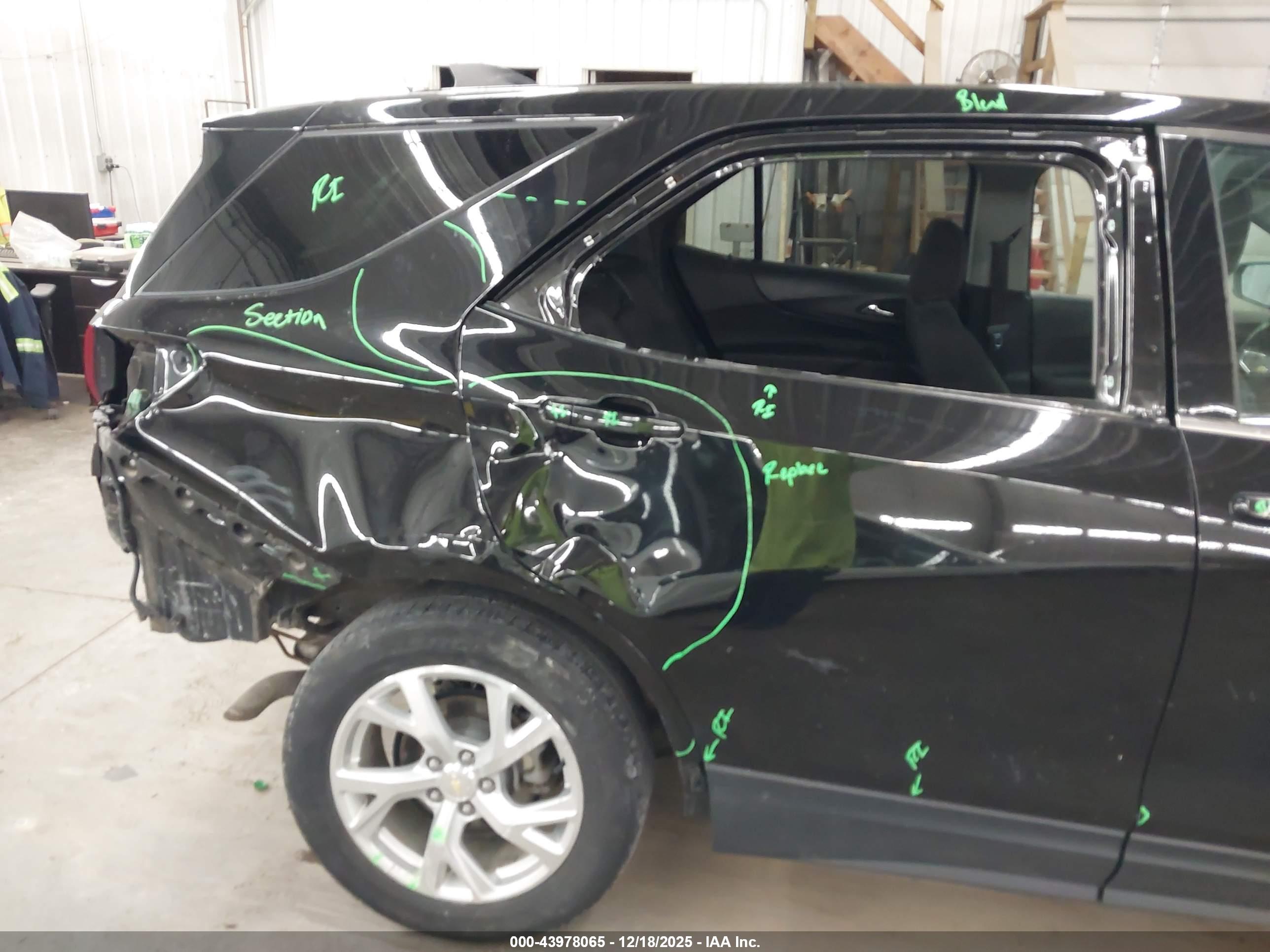 CHEVROLET EQUINOX image 6