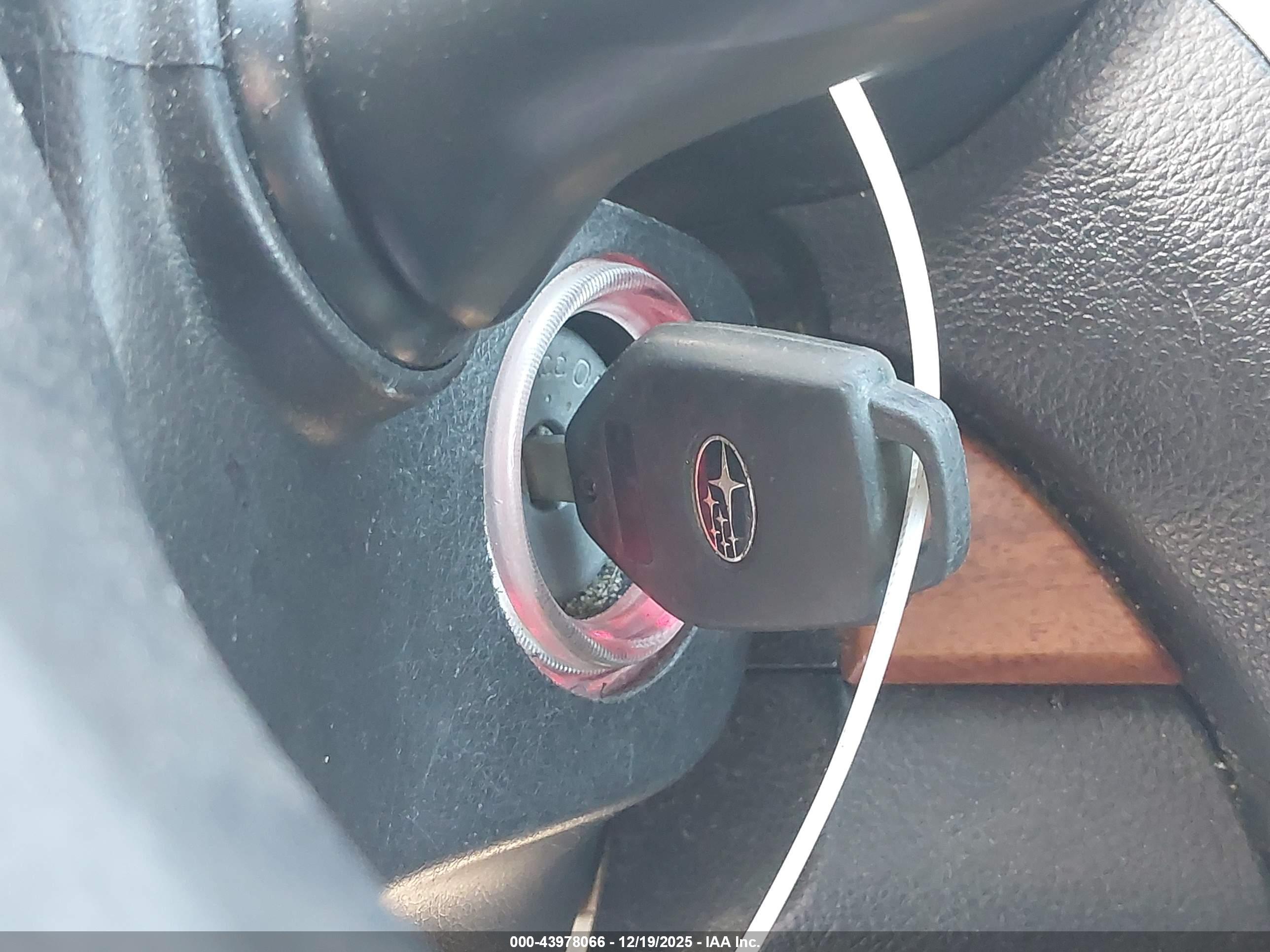 SUBARU OUTBACK image 11