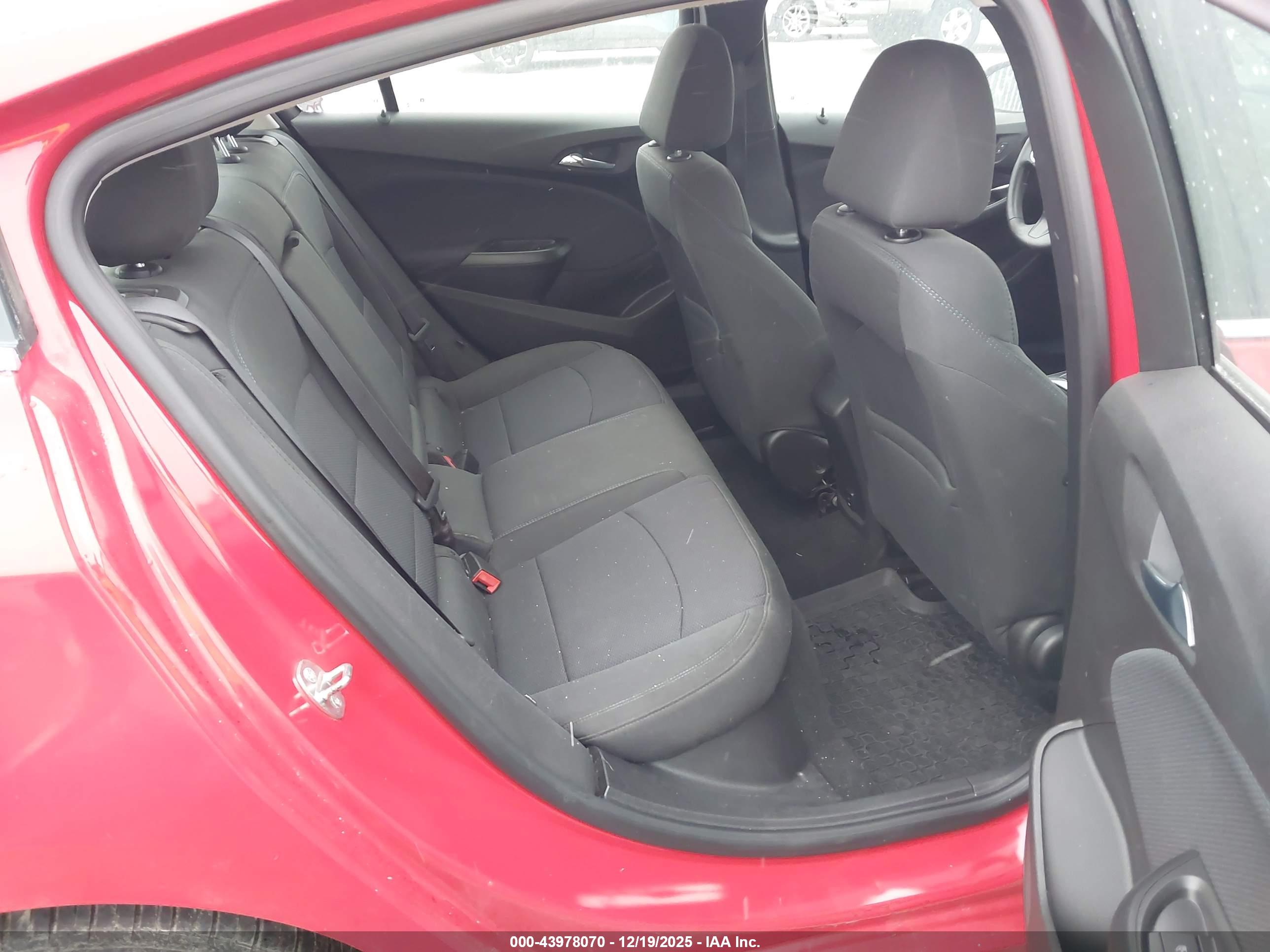 CHEVROLET CRUZE image 8