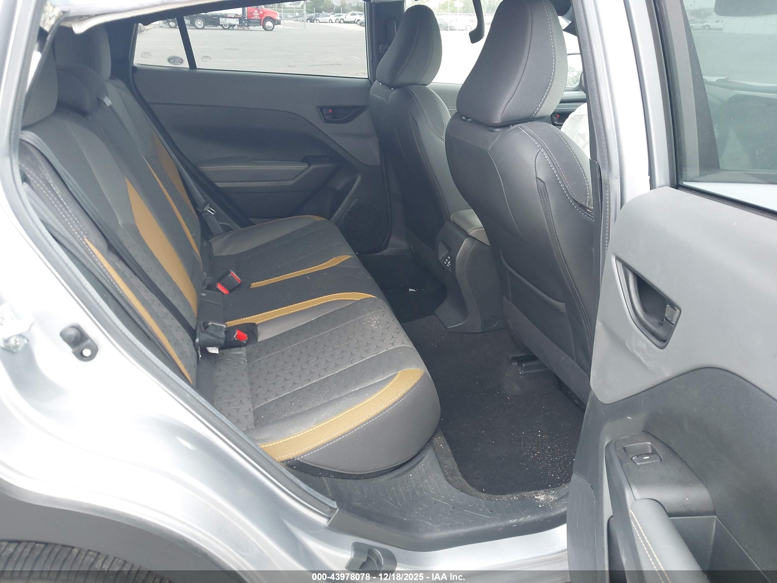 SUBARU CROSSTREK image 8