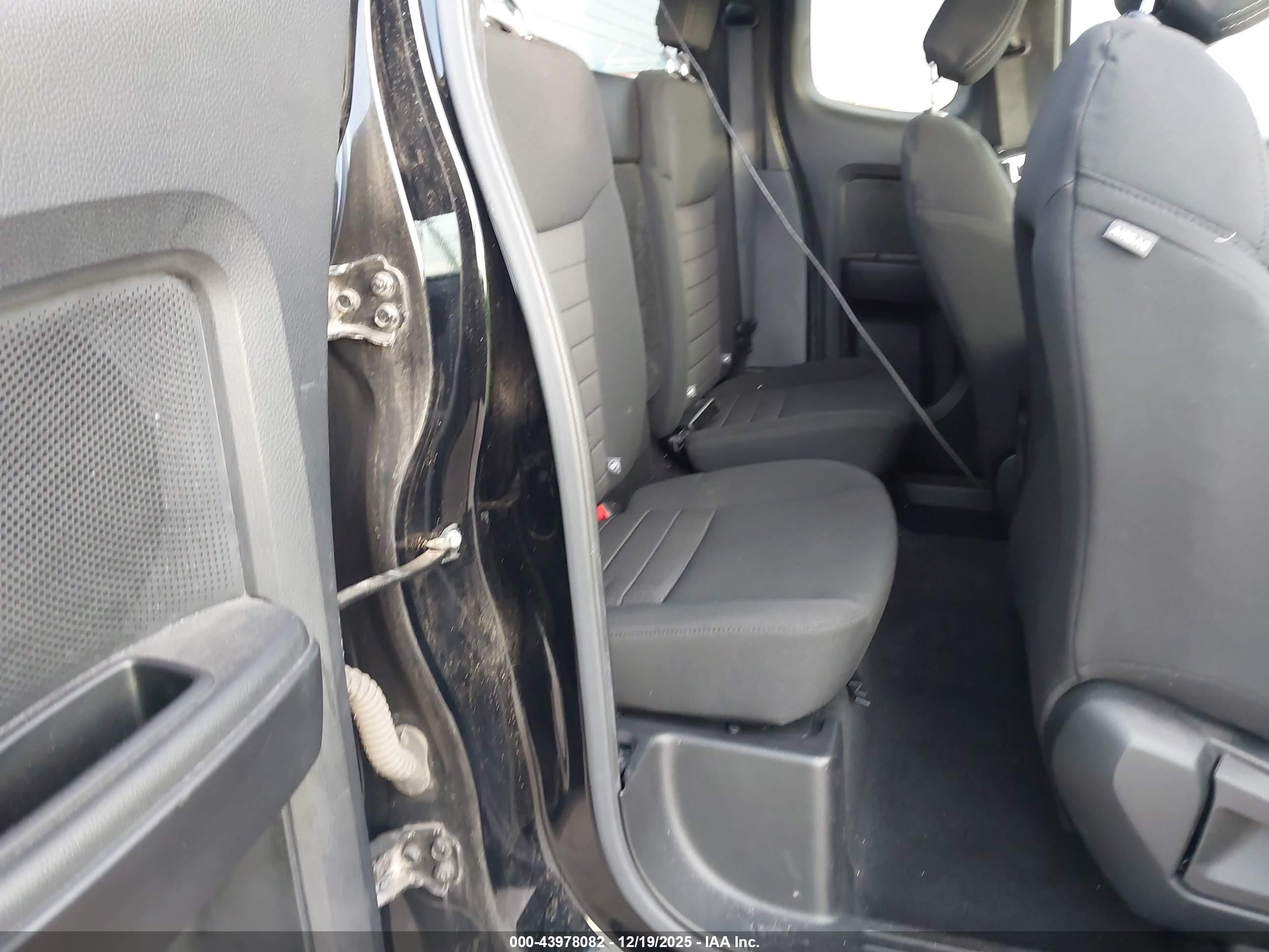 FORD RANGER image 8
