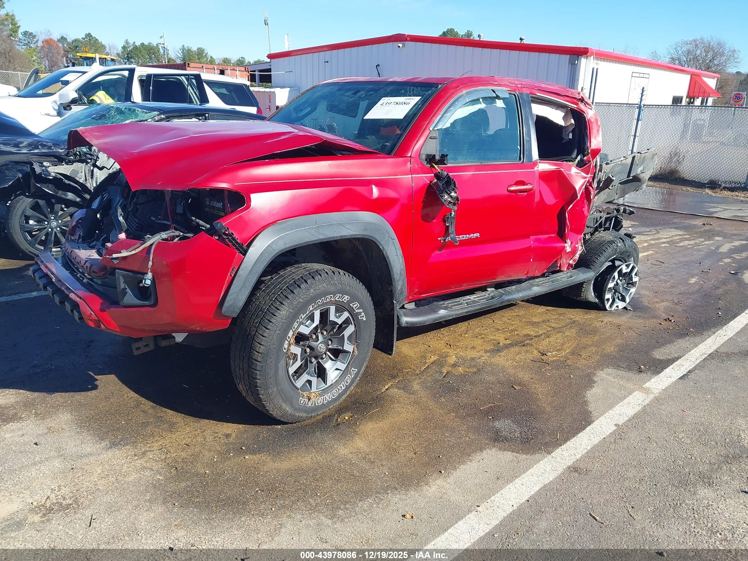 TOYOTA TACOMA image 2