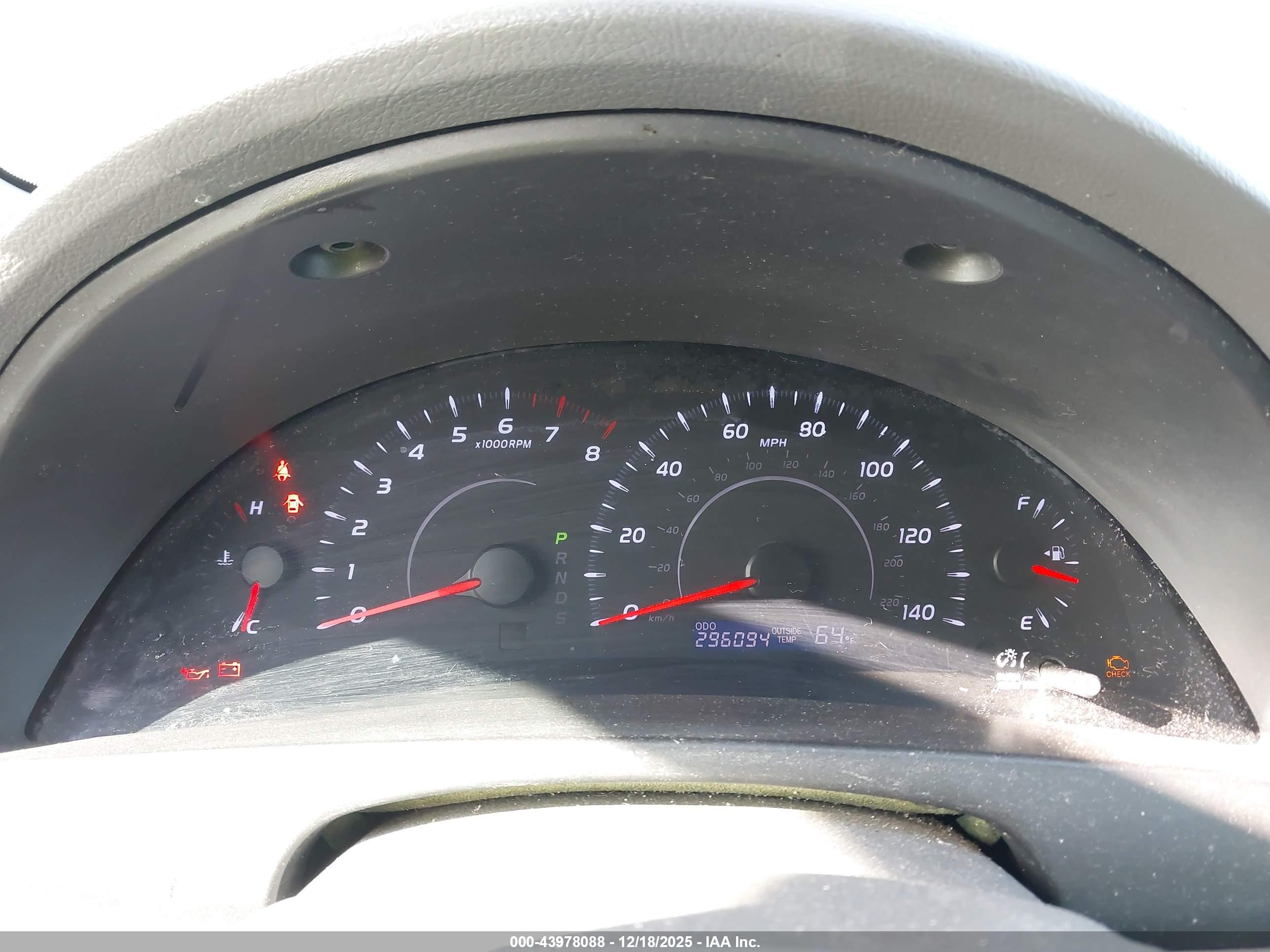 TOYOTA CAMRY image 7
