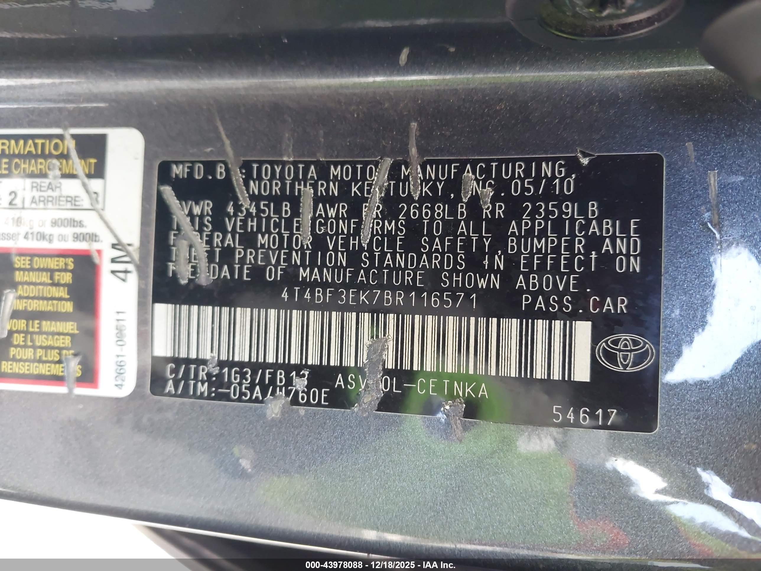 TOYOTA CAMRY image 9