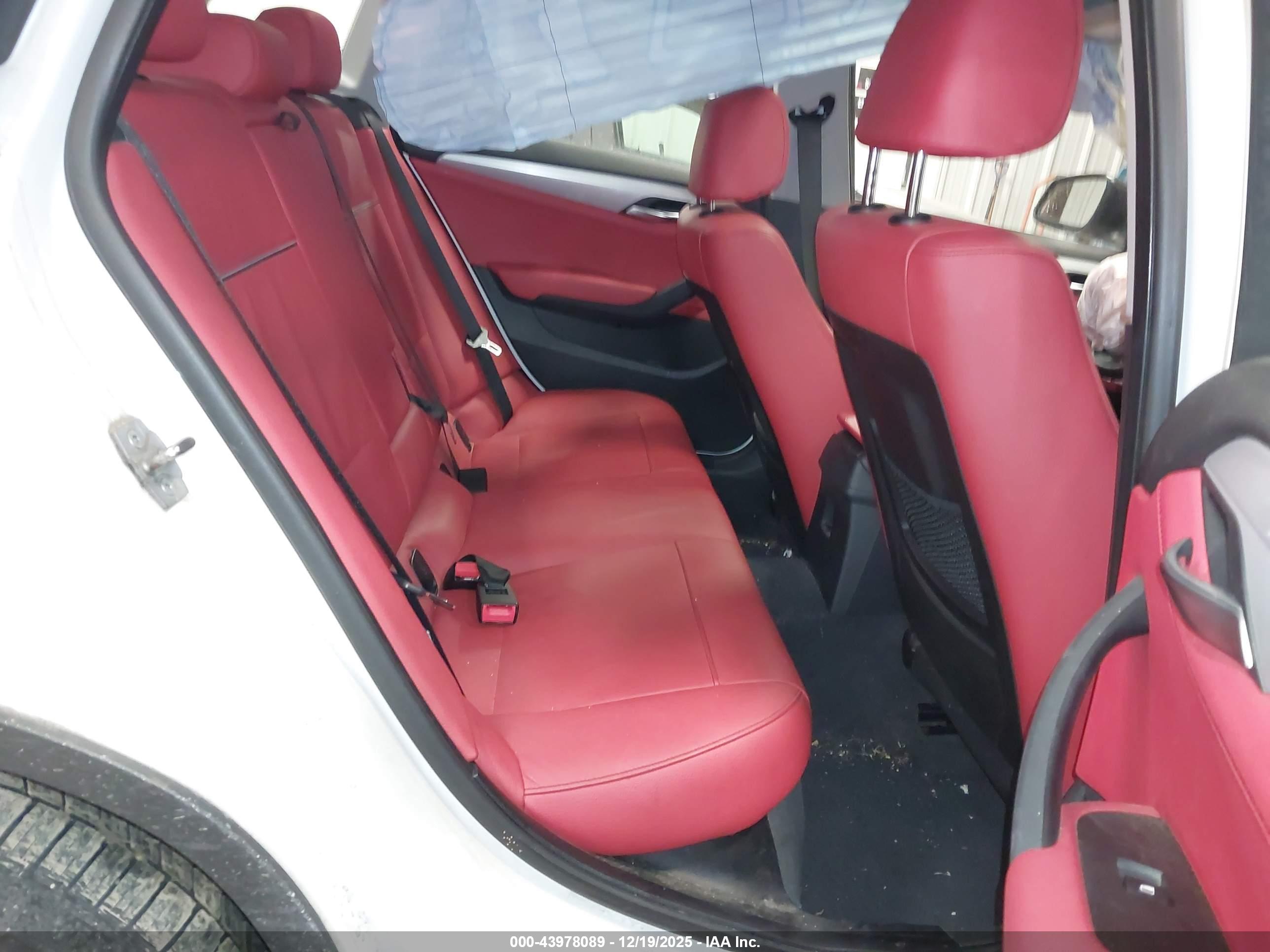 BMW X1 image 8