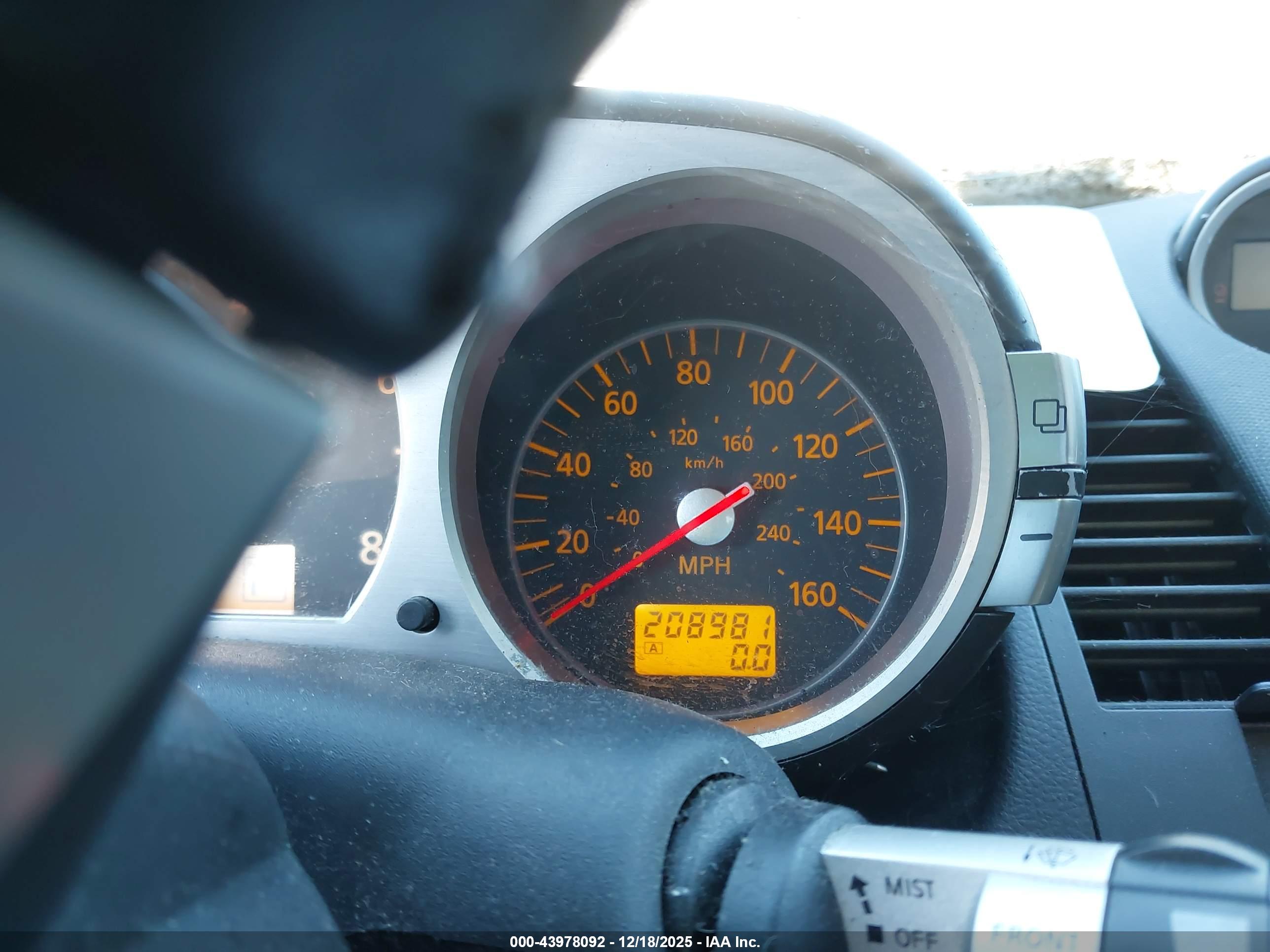 NISSAN 350Z image 7