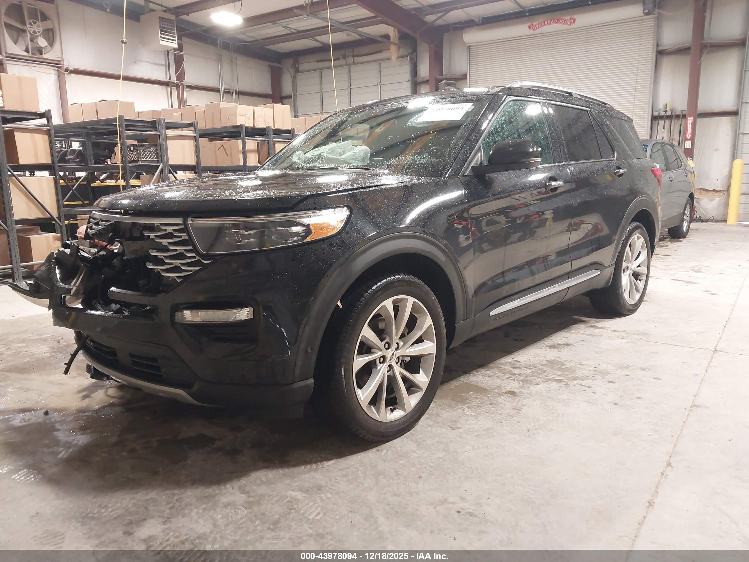FORD EXPLORER image 2