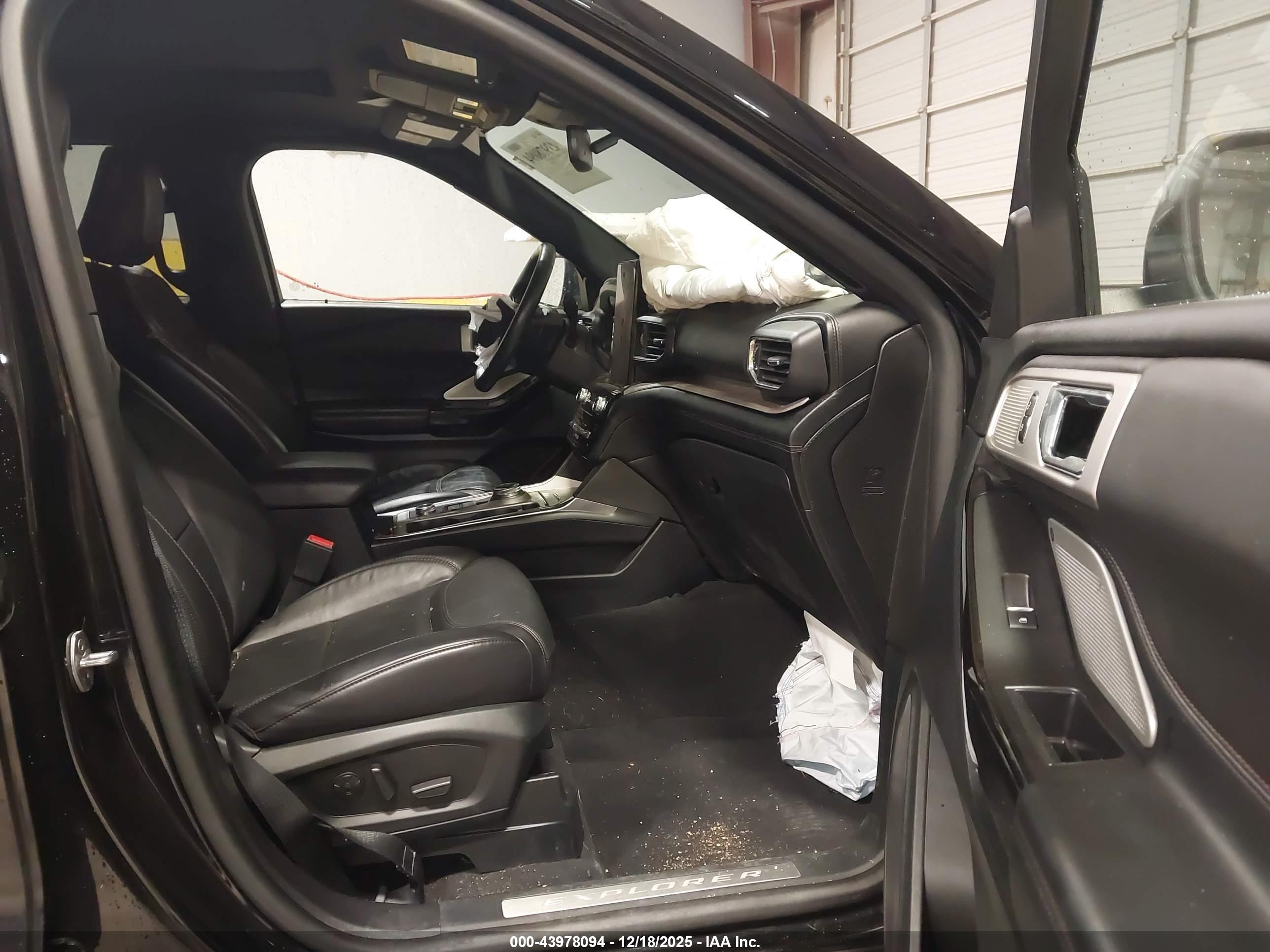 FORD EXPLORER image 5