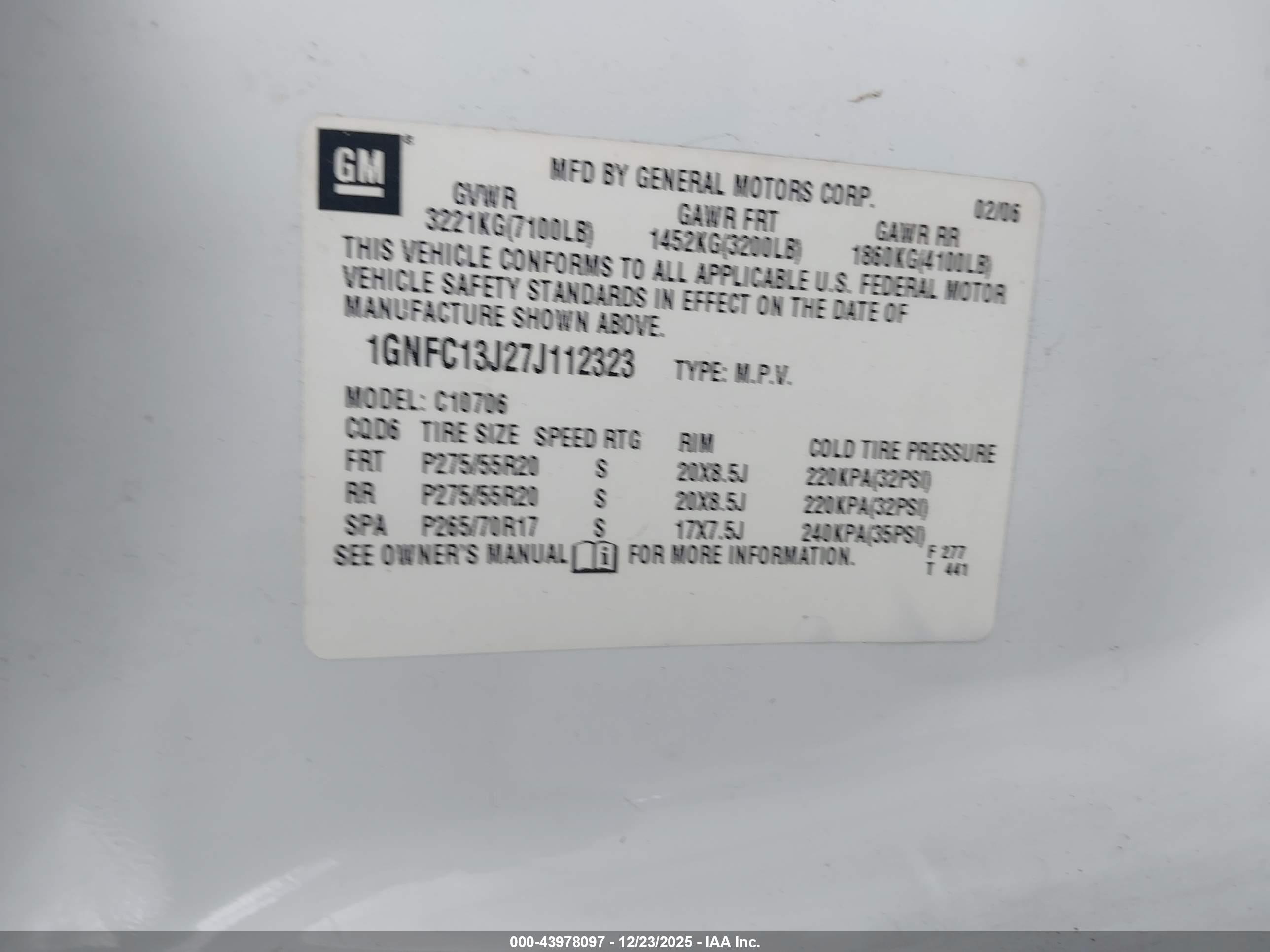 CHEVROLET TAHOE image 9