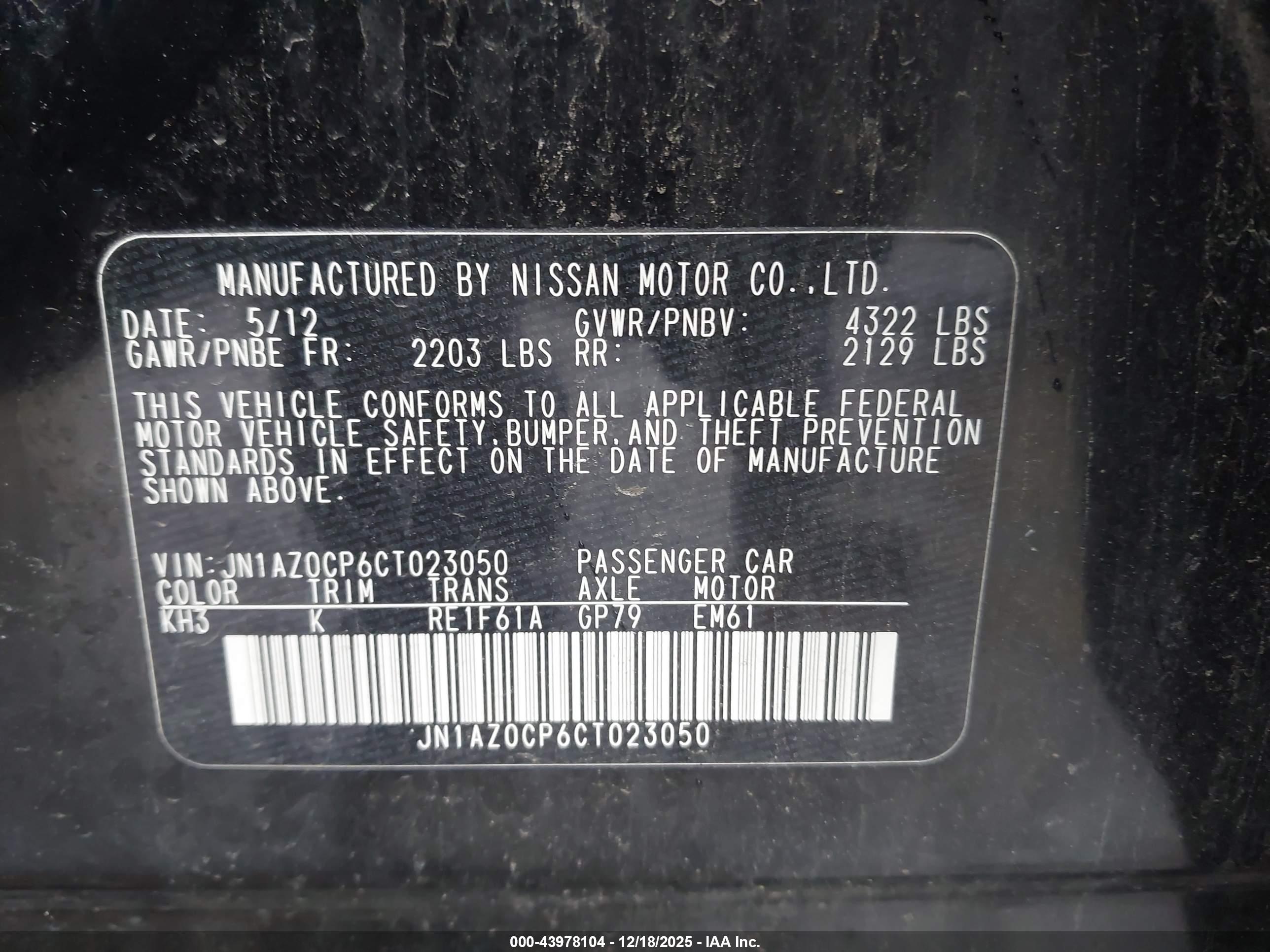 NISSAN LEAF image 9
