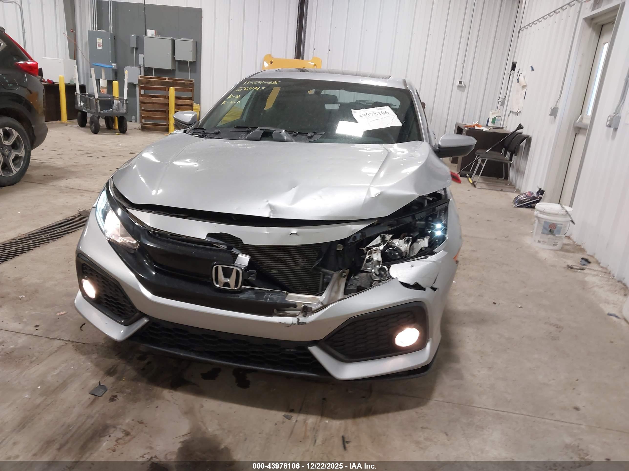 HONDA CIVIC image 6