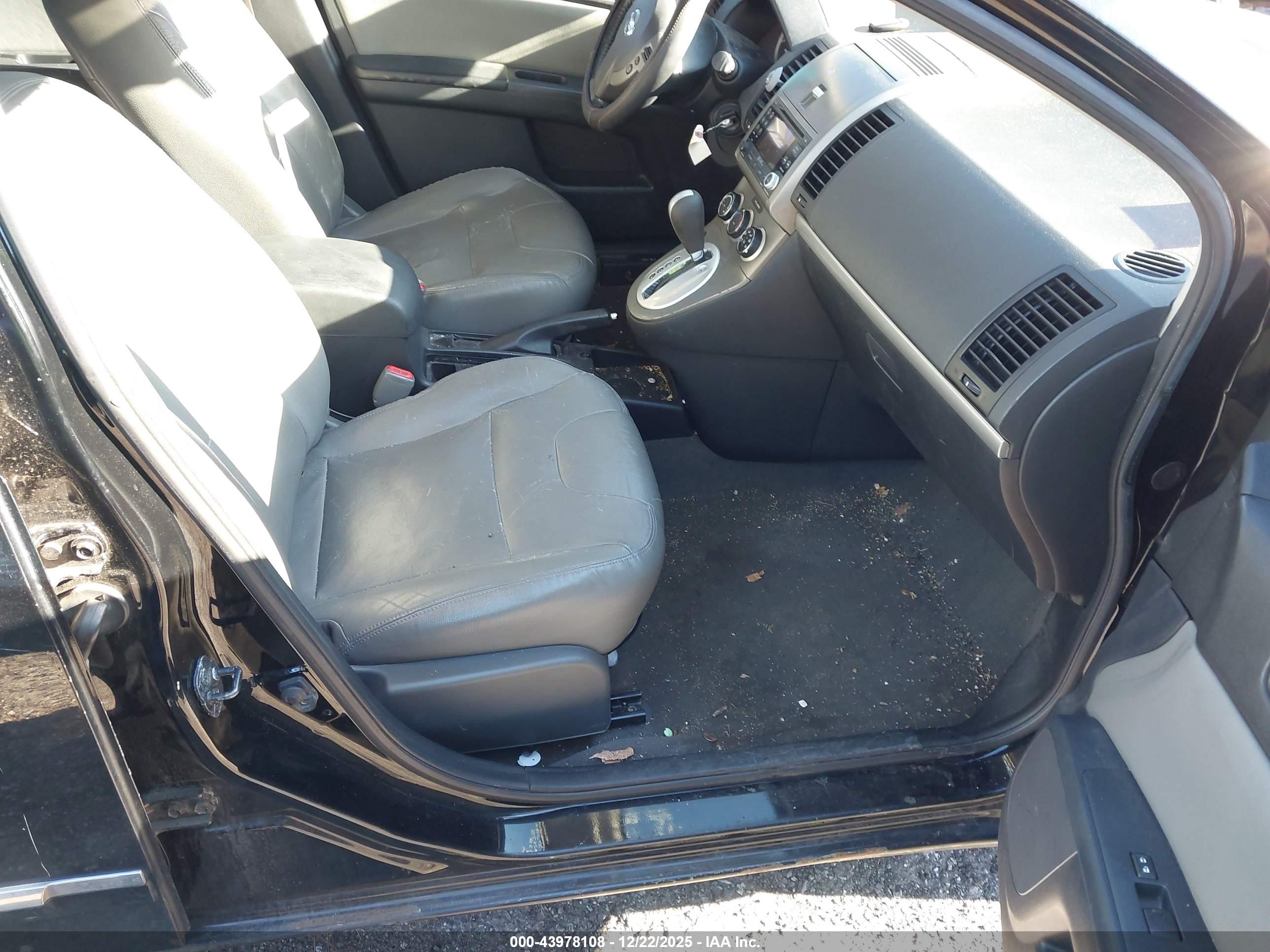 NISSAN SENTRA image 5