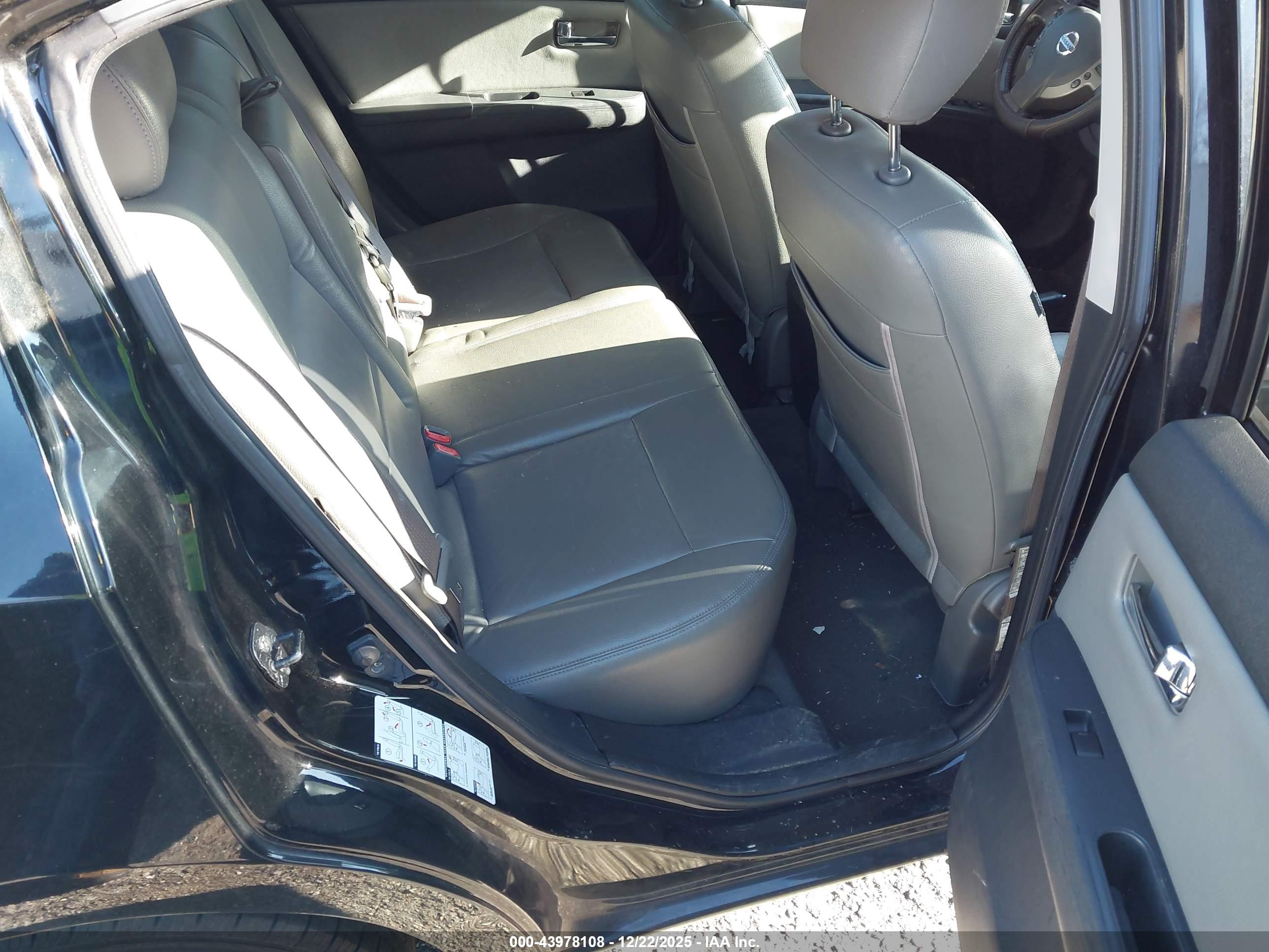 NISSAN SENTRA image 8
