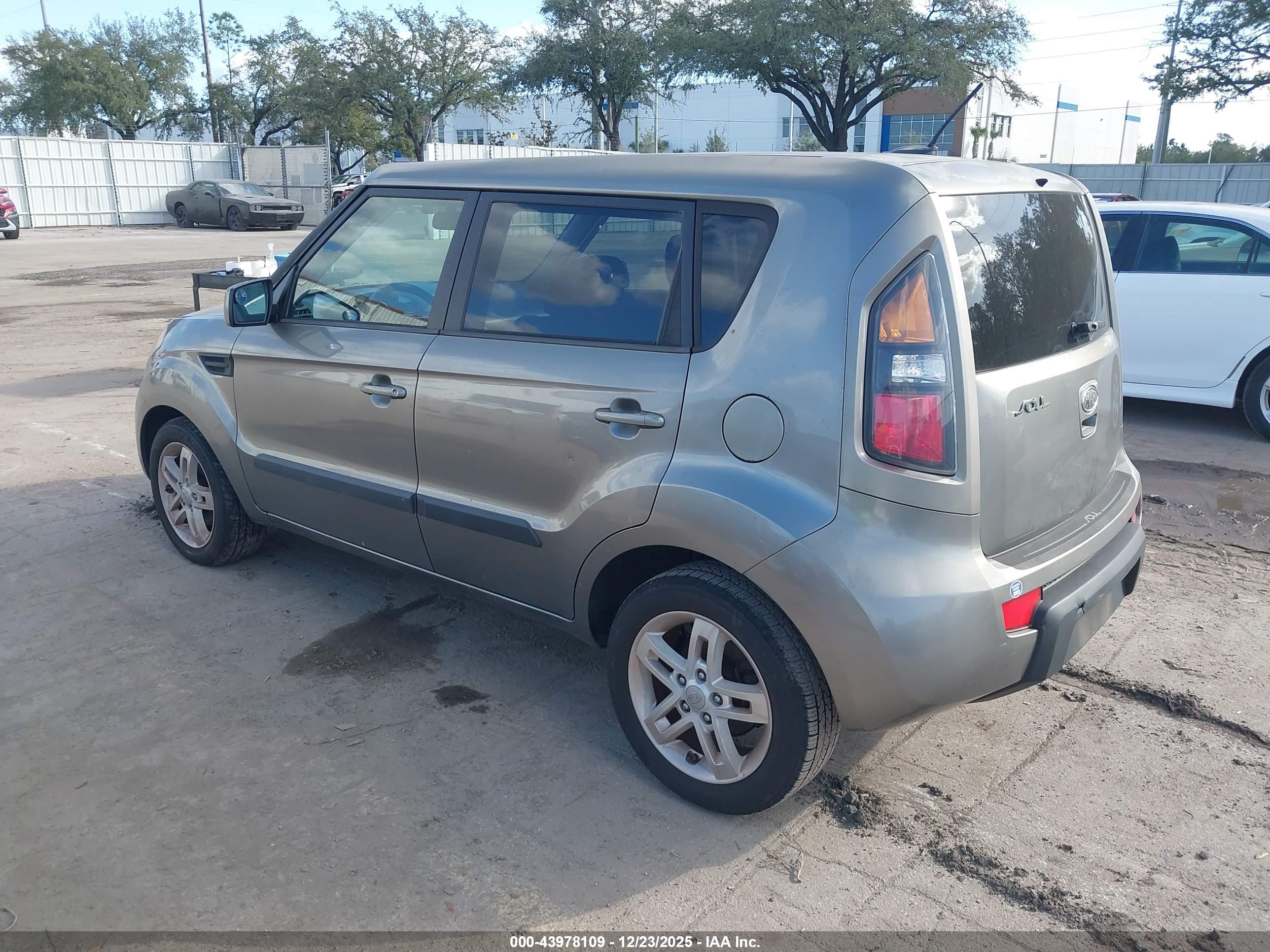 KIA SOUL image 3