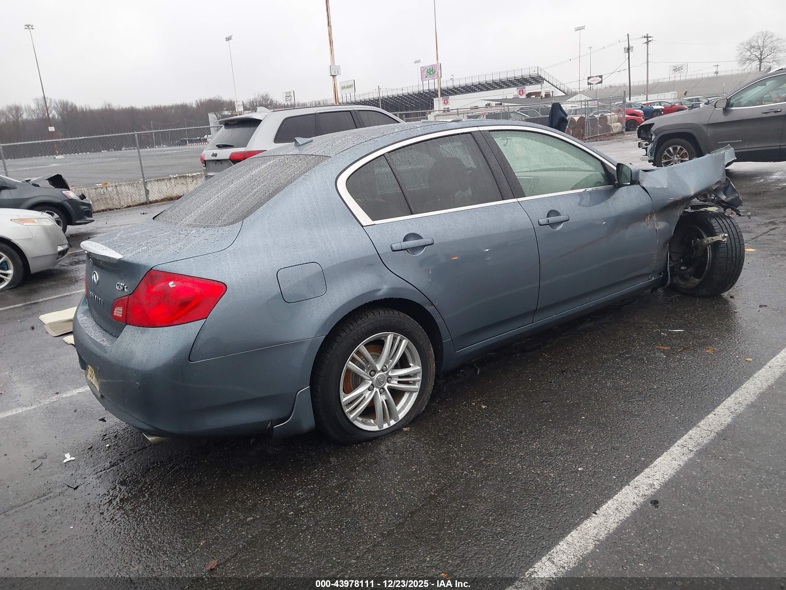 INFINITI G37X image 4