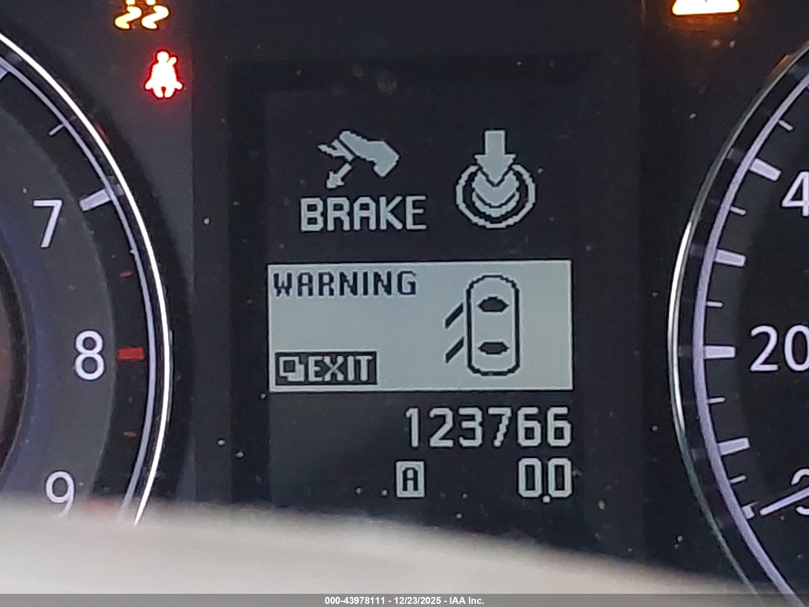 INFINITI G37X image 7