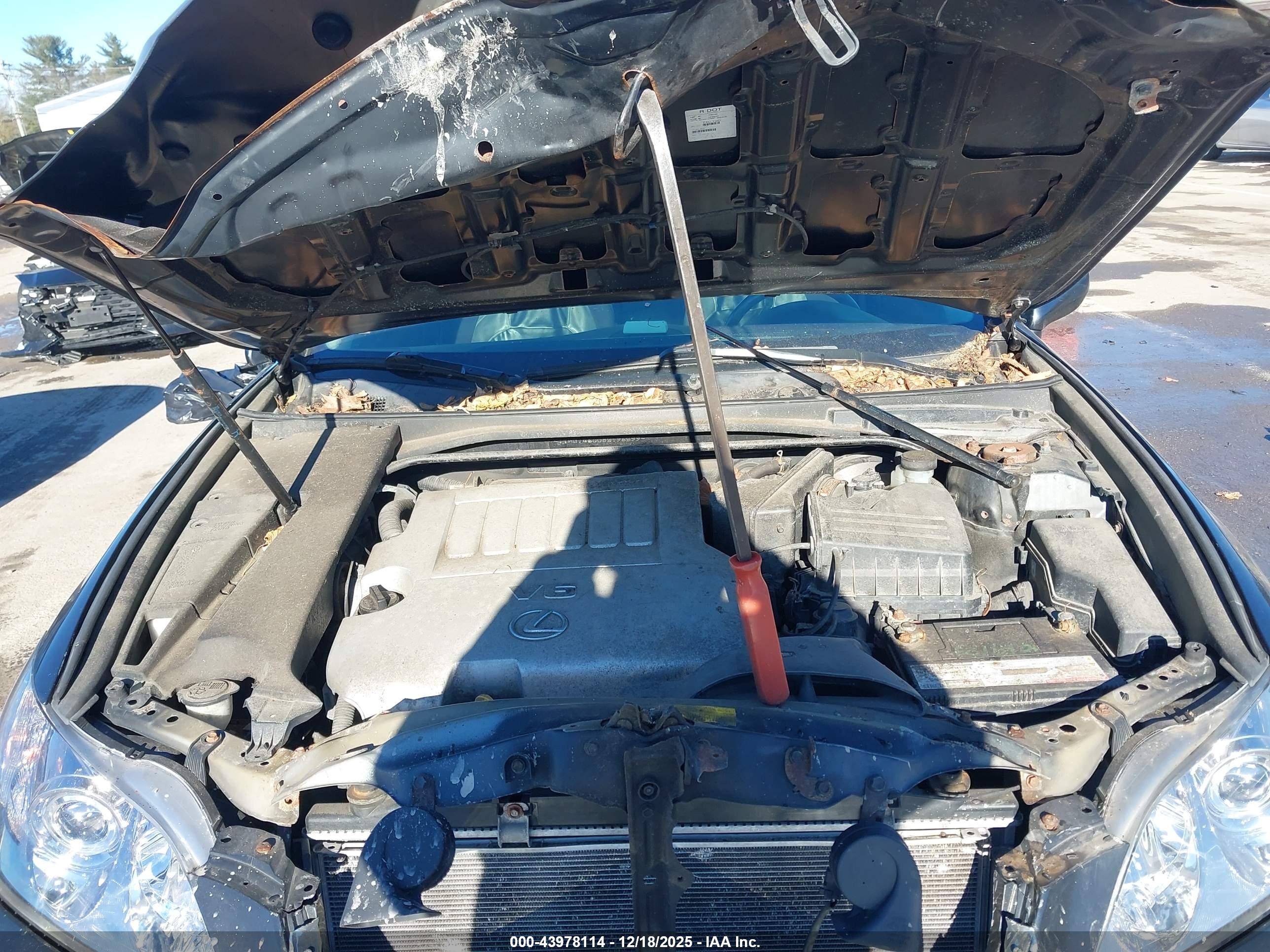 LEXUS ES image 10