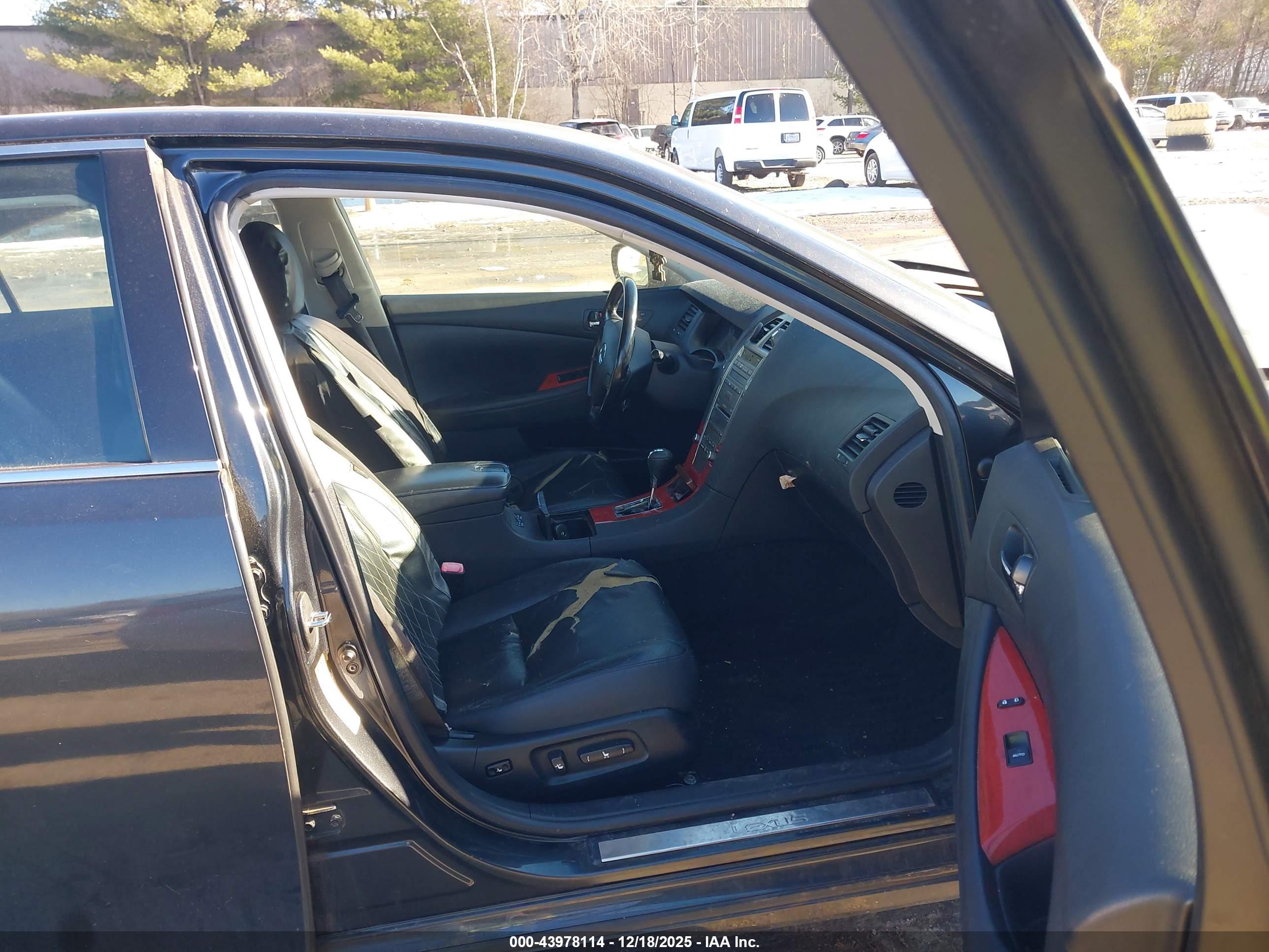LEXUS ES image 5