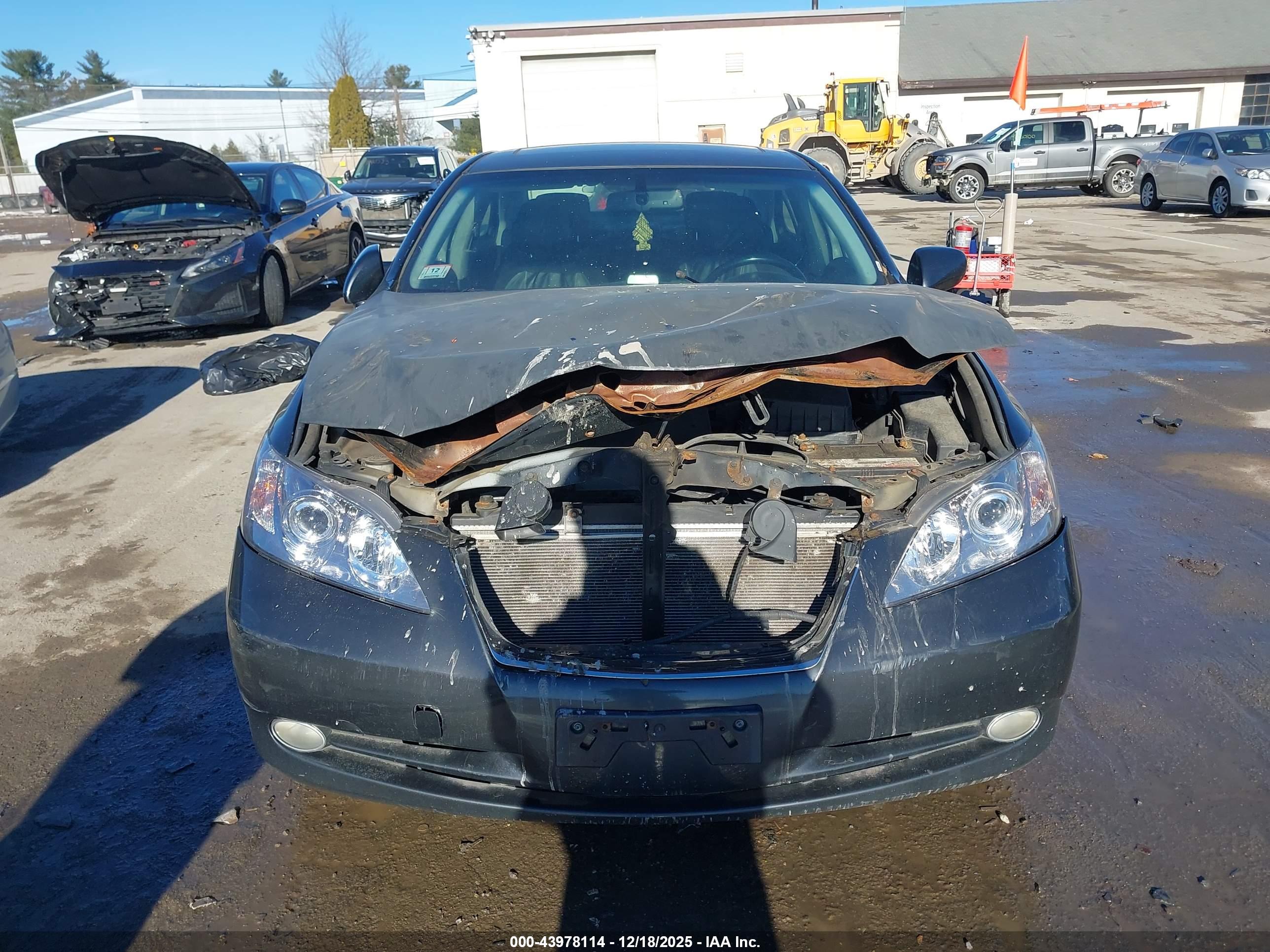 LEXUS ES image 6