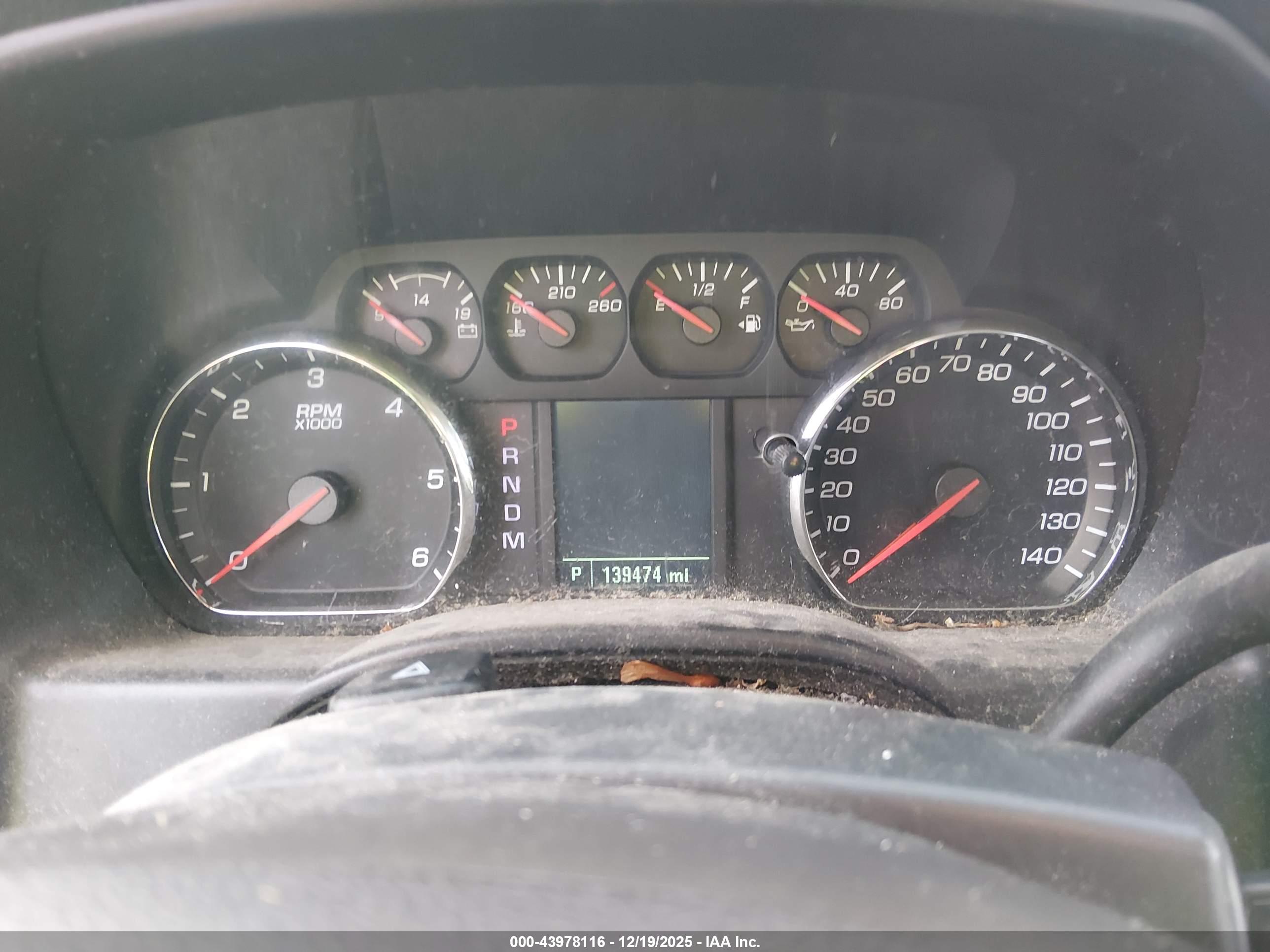 CHEVROLET SILVERADO image 7