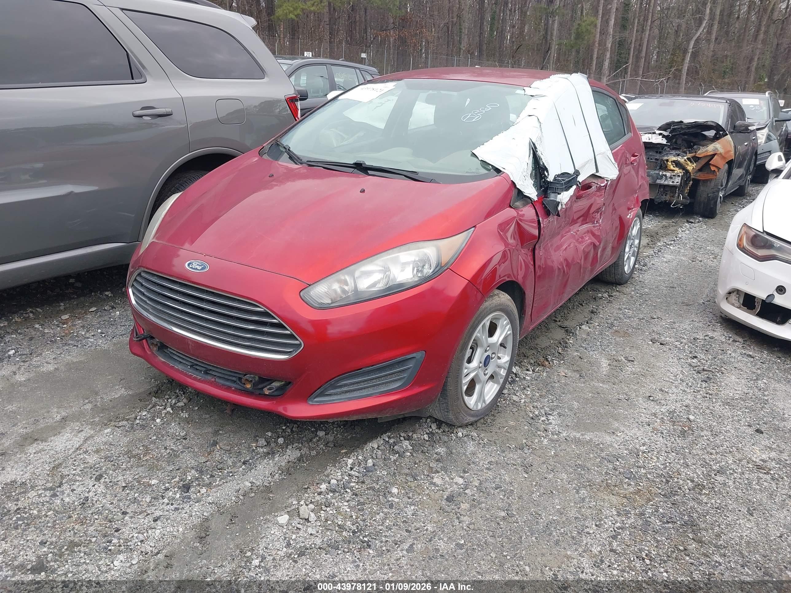 FORD FIESTA image 2