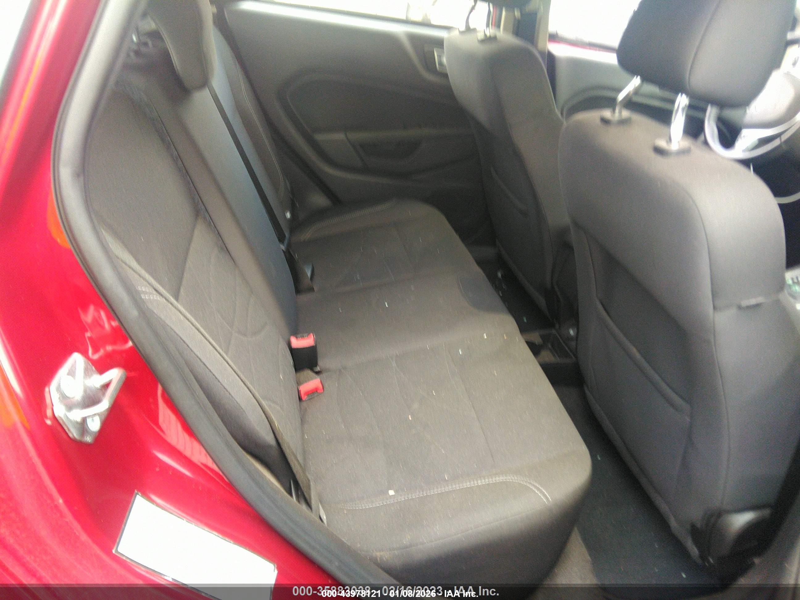 FORD FIESTA image 8