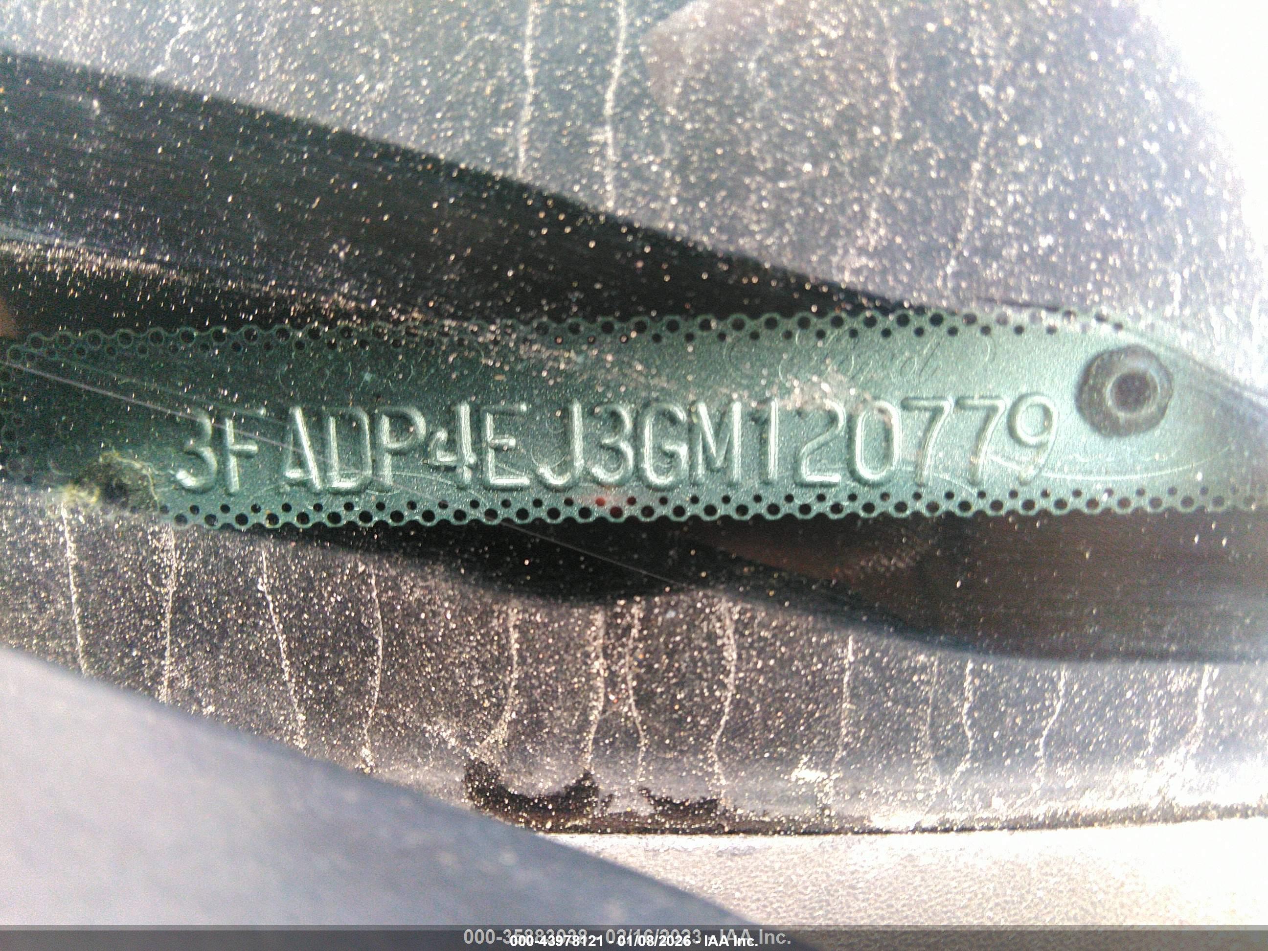 FORD FIESTA image 9